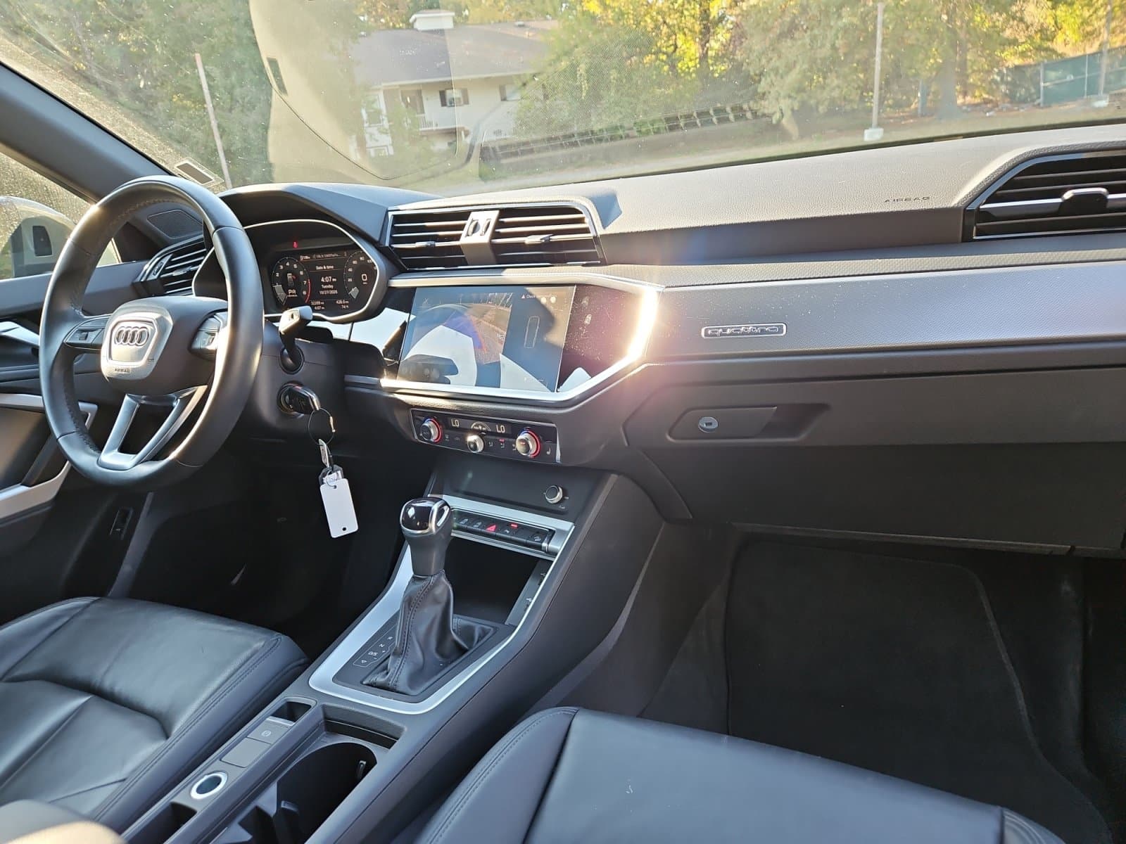 Pre-Owned 2025 Audi Q3 Premium - photo - 15