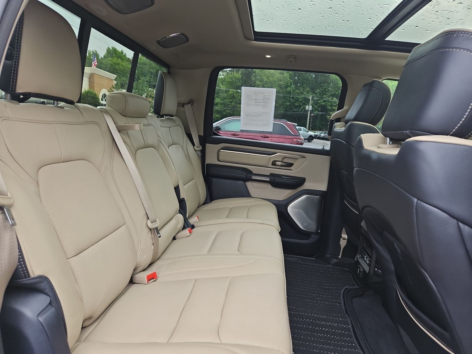 Pre-Owned 2021 Ram 1500 Limited - photo - 16