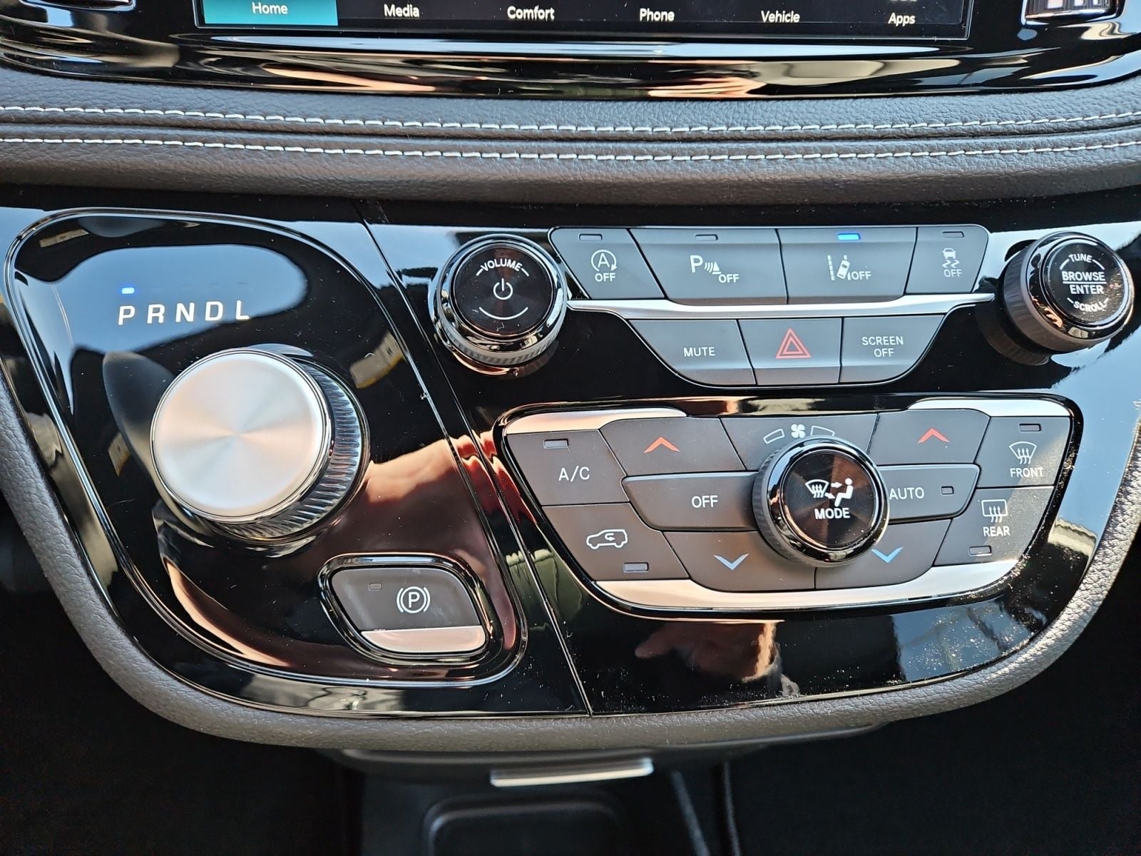 New 2026 Chrysler Pacifica Select - photo - 27