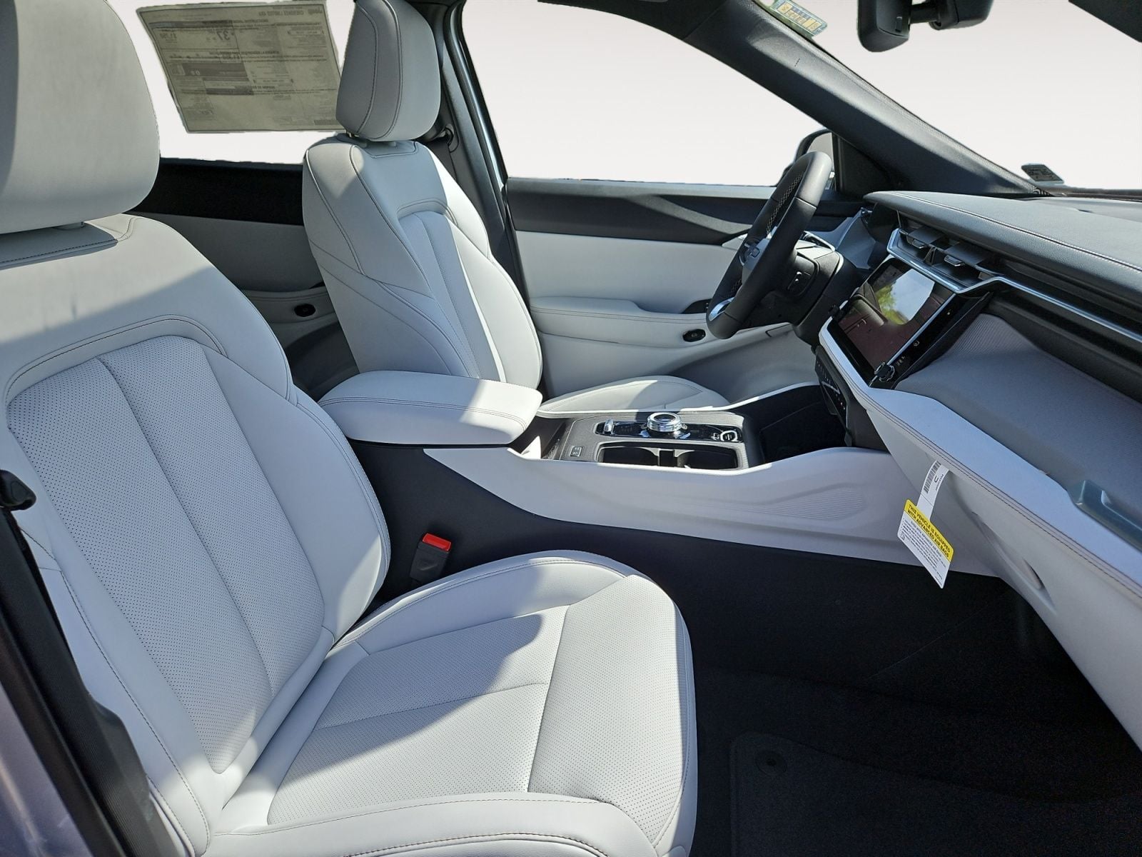 New 2026 Jeep Cherokee Limited - photo - 14