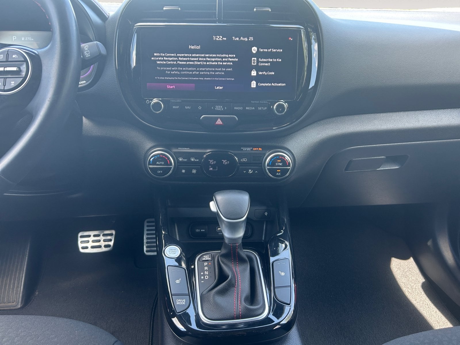 Pre-Owned 2024 Kia Soul GT-Line - photo - 10