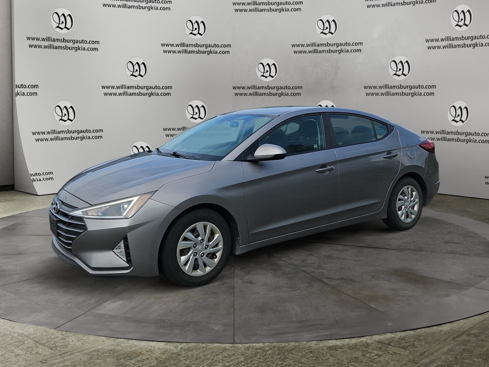 Pre-Owned 2020 Hyundai Elantra SE - photo - 0