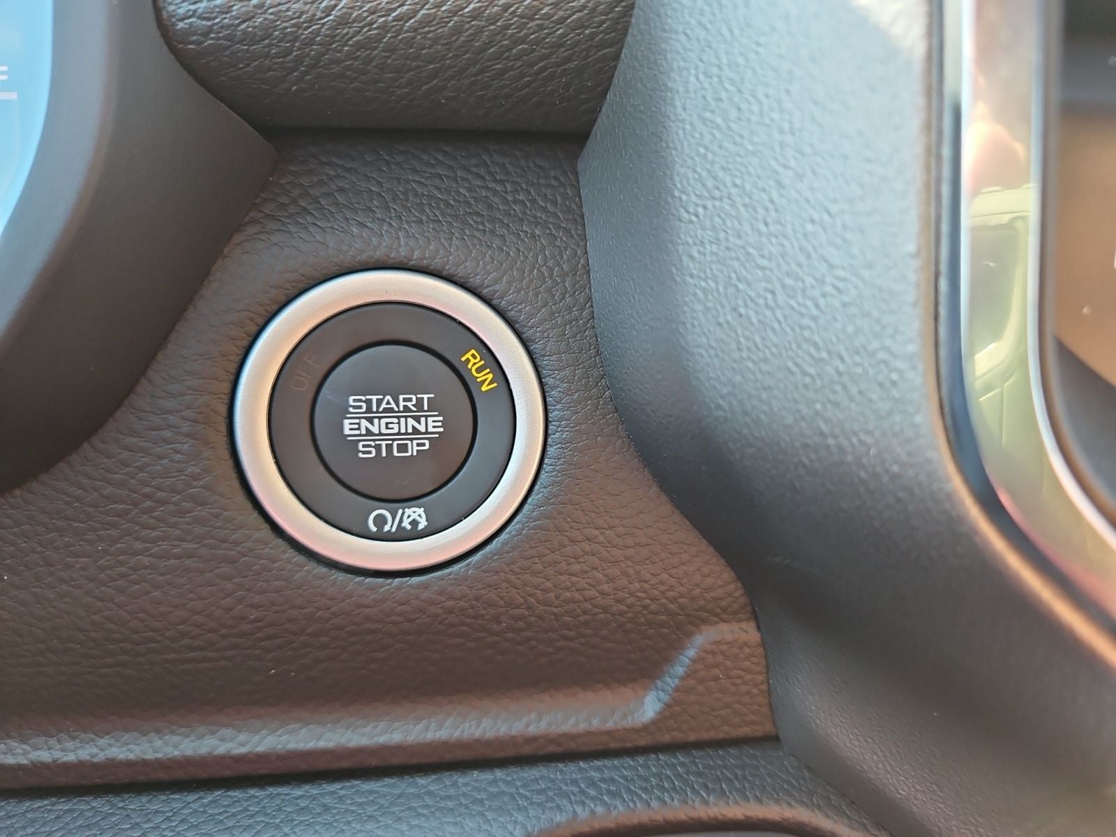 New 2027 Ram 1500 Laramie - photo - 26