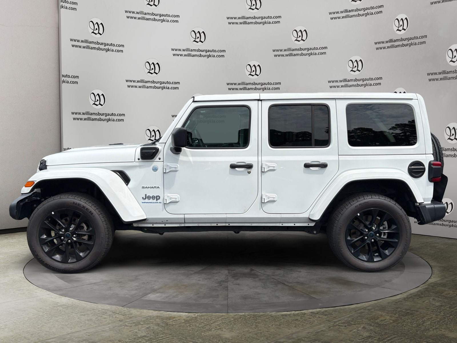 Pre-Owned 2024 Jeep Wrangler Sahara 4xe - photo - 1