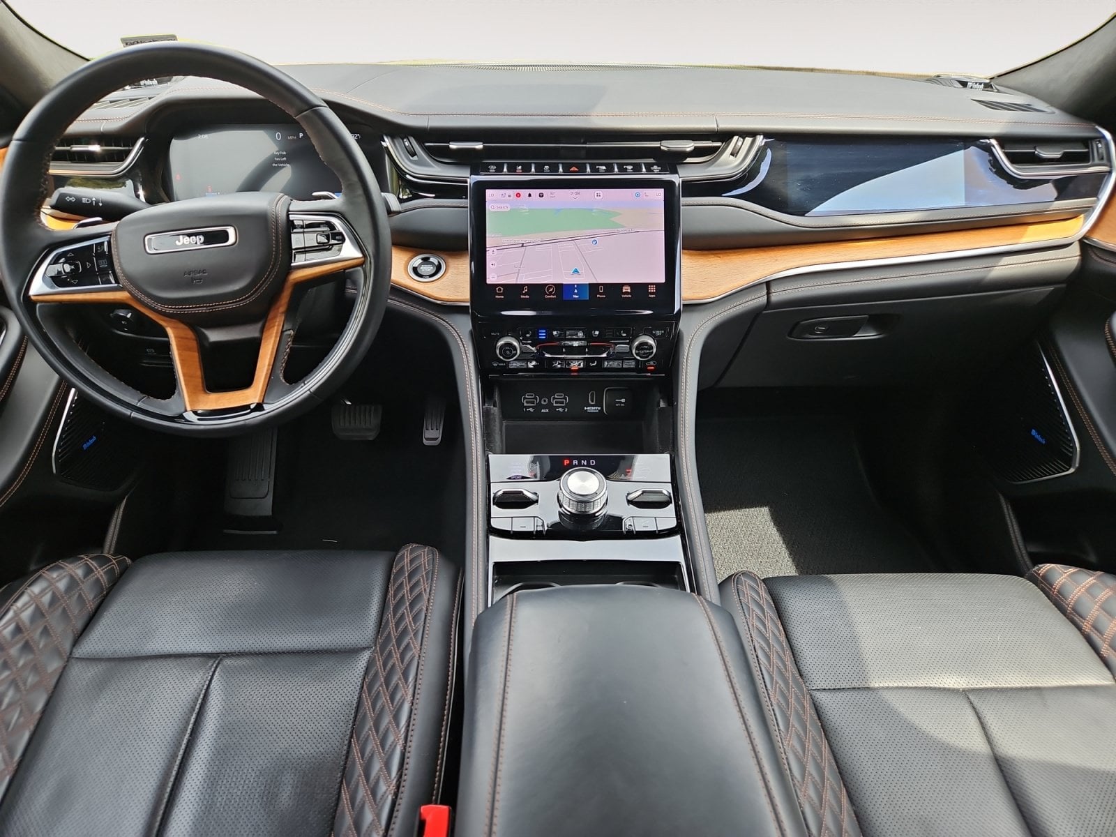 Pre-Owned 2022 Jeep Grand Cherokee L Summit - photo - 9