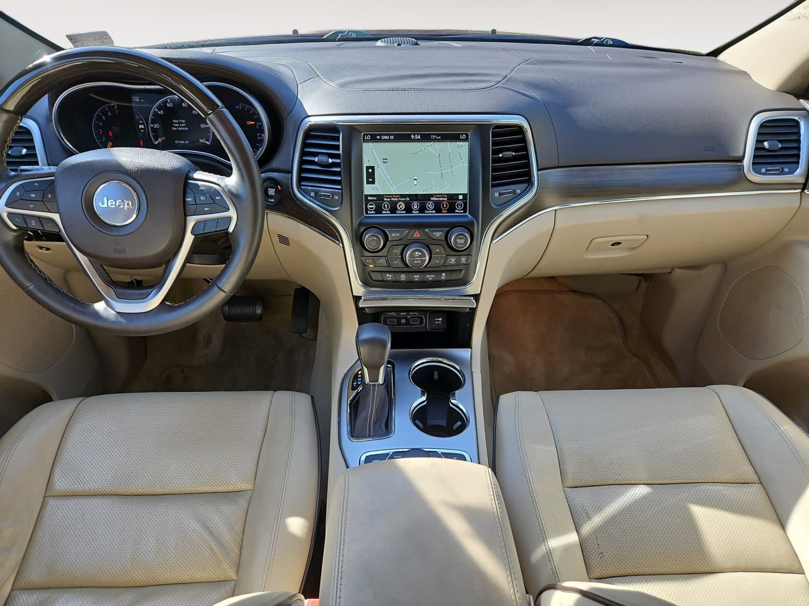 Pre-Owned 2018 Jeep Grand Cherokee Overland - photo - 9