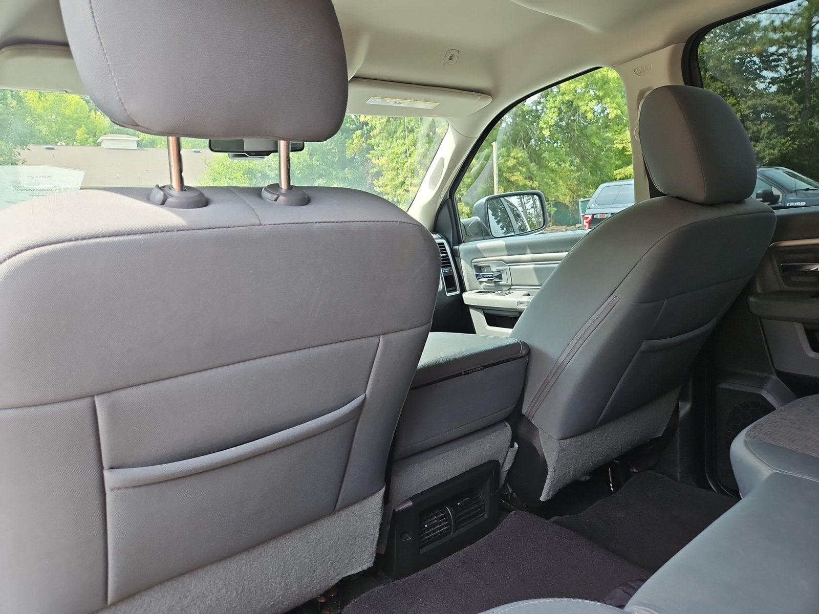 Pre-Owned 2017 Ram 1500 Big Horn - photo - 19