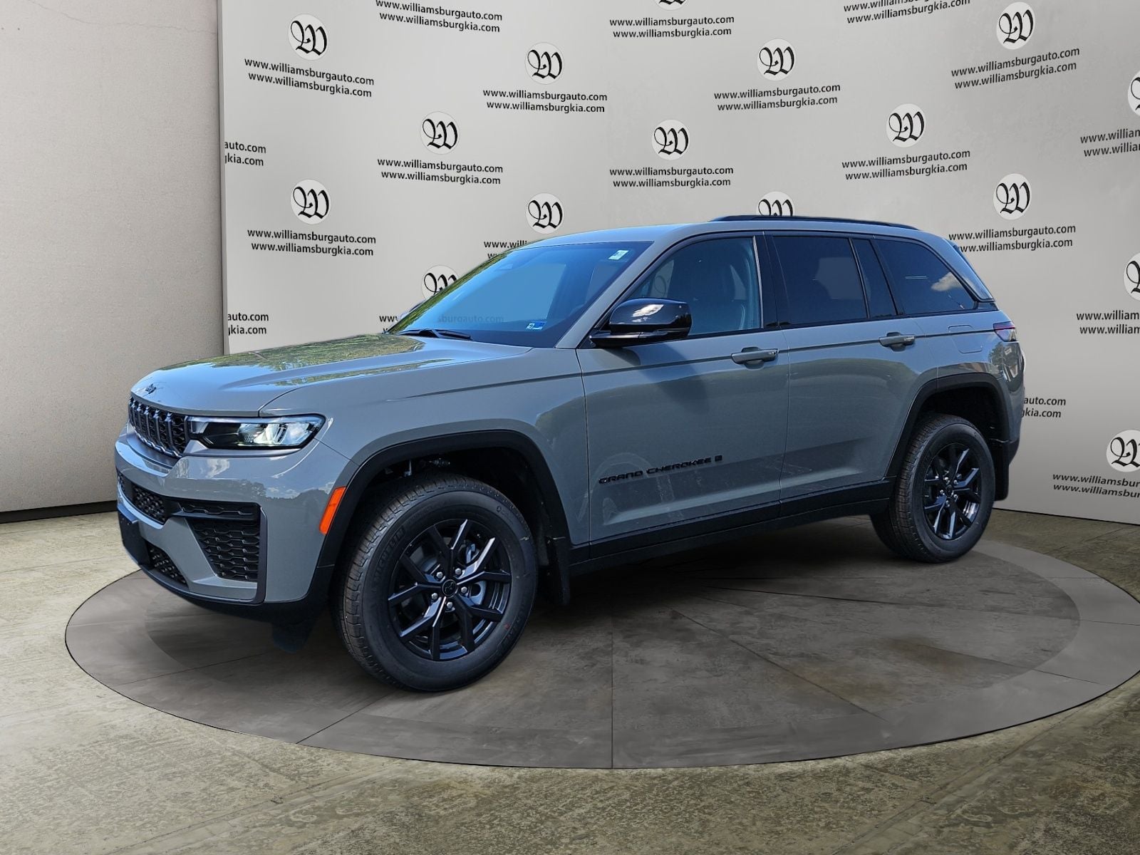 New 2027 Jeep Grand Cherokee Laredo Altitude - photo - 0