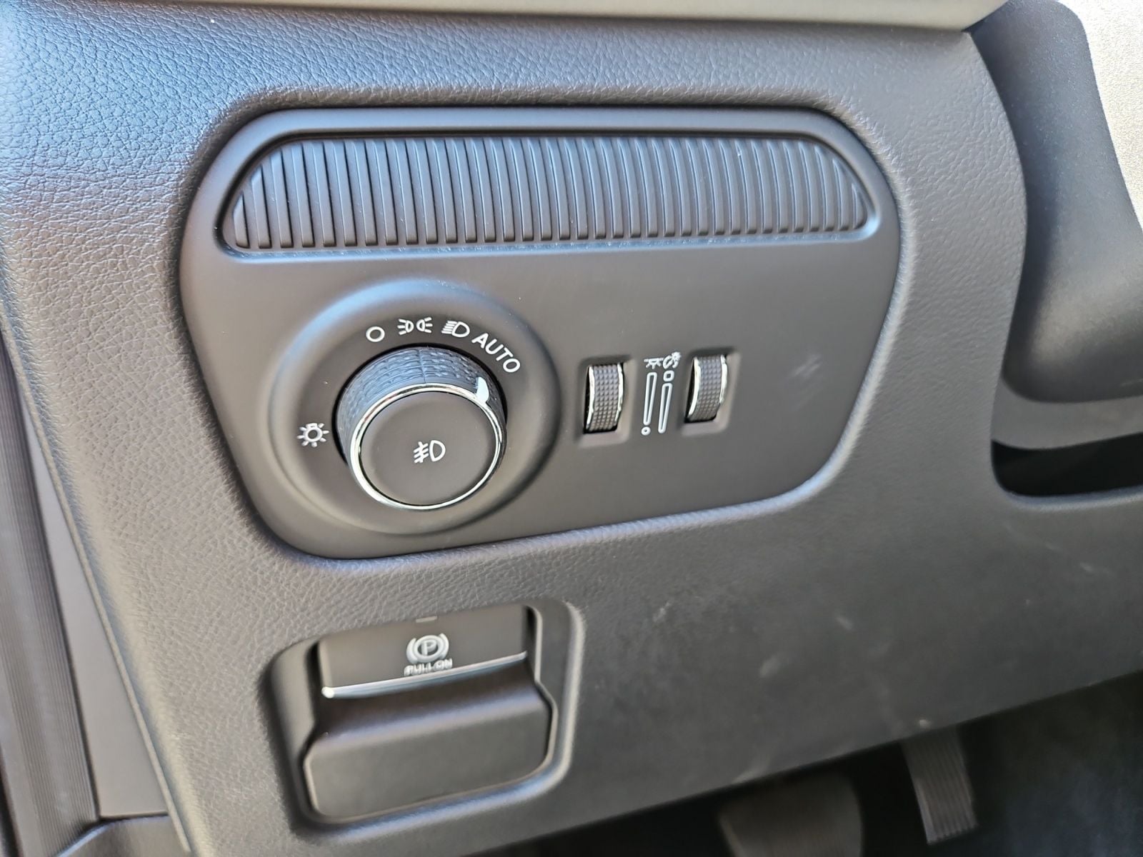 Pre-Owned 2025 Jeep Wagoneer Series II - photo - 22