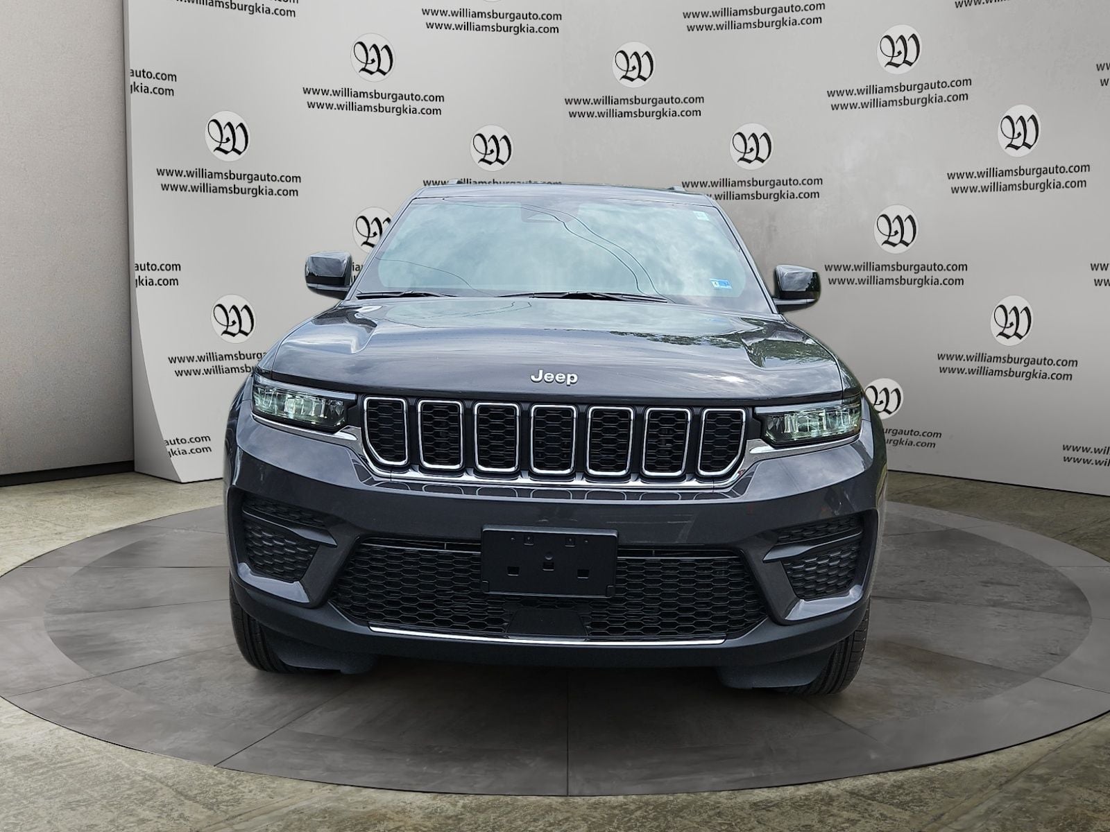 New 2026 Jeep Grand Cherokee Laredo - photo - 7