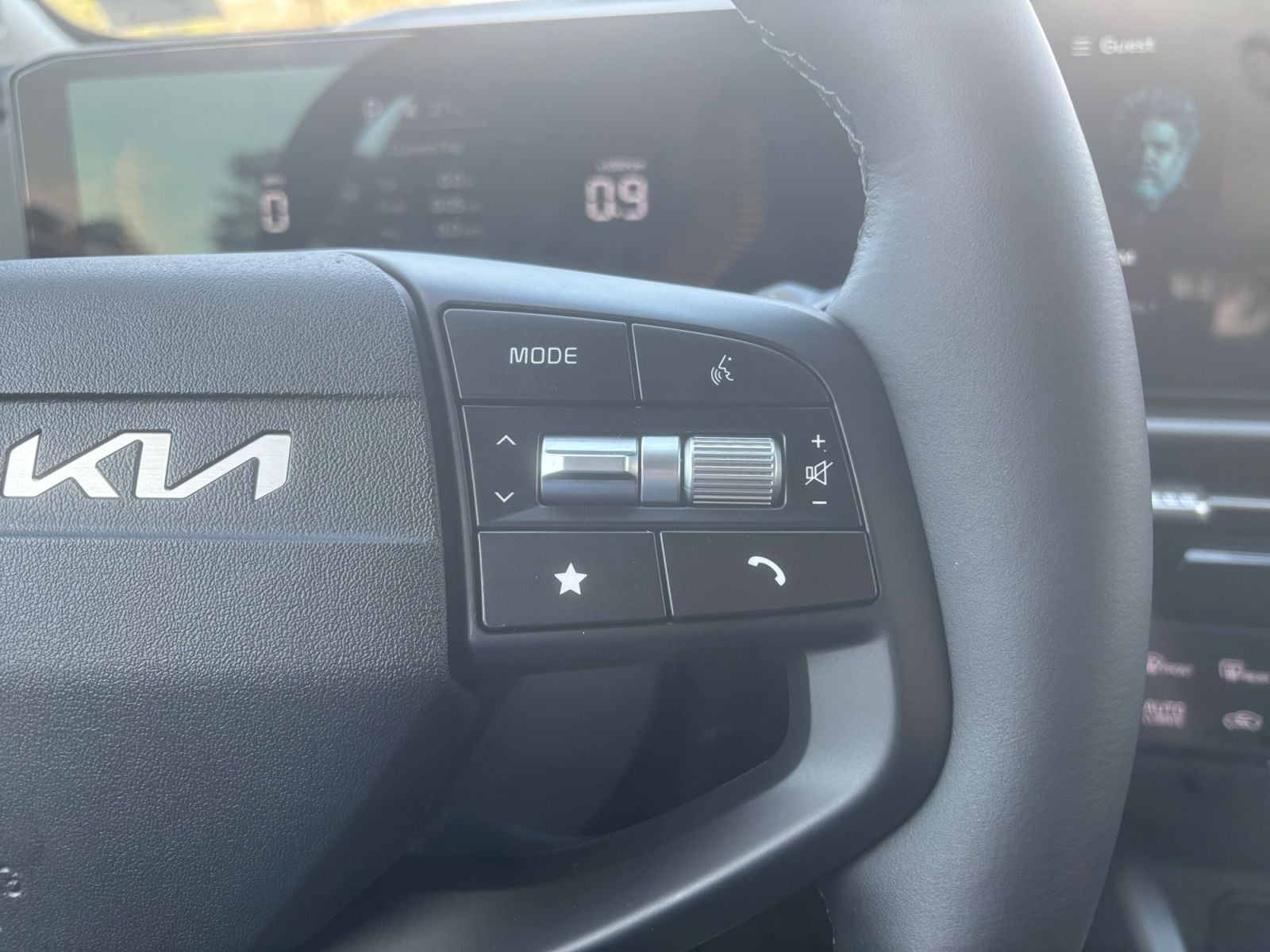 New 2026 Kia Sportage EX - photo - 22