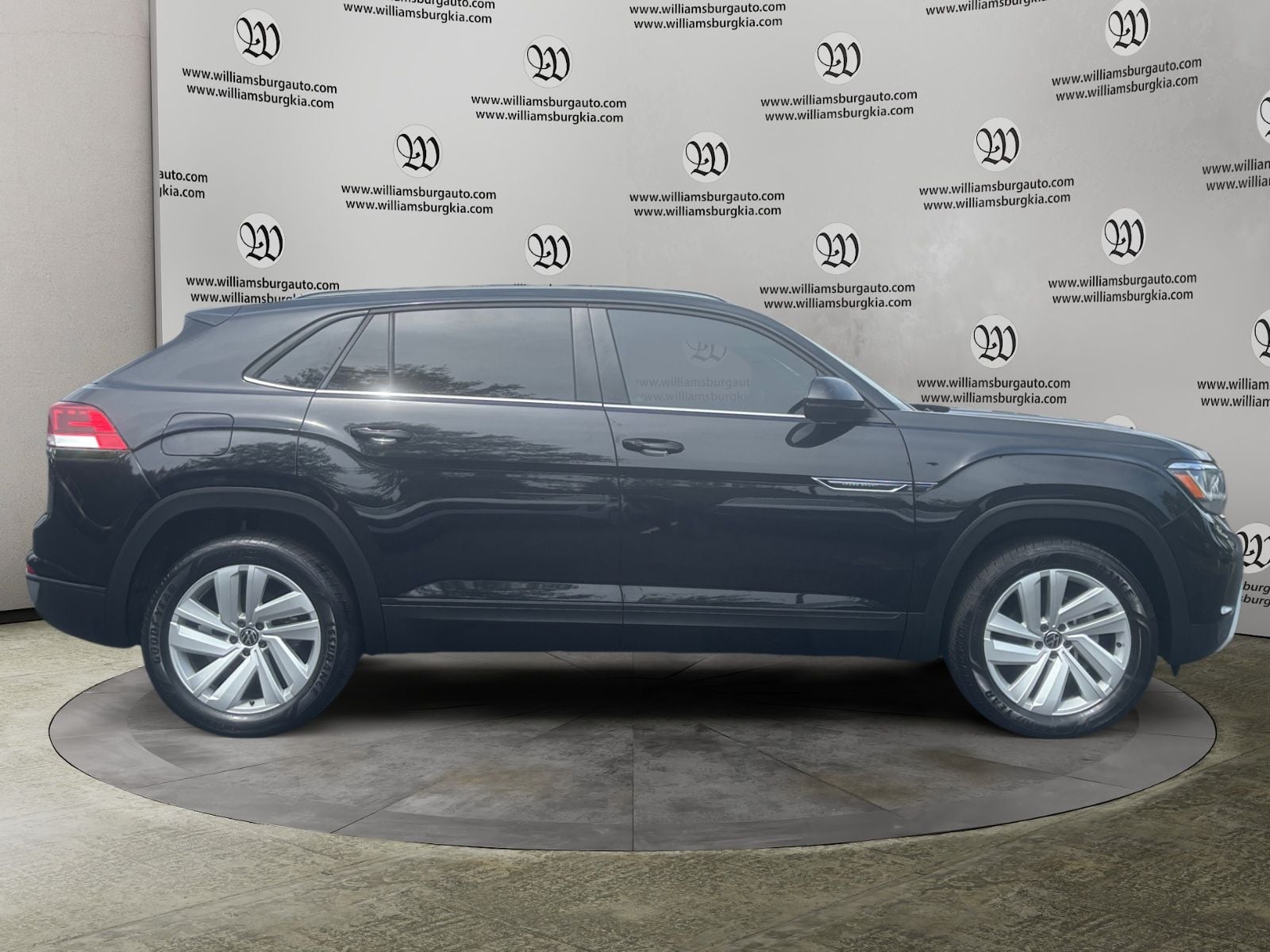 Pre-Owned 2022 Volkswagen Atlas Cross Sport 2.0T SE w/Technology - photo - 5