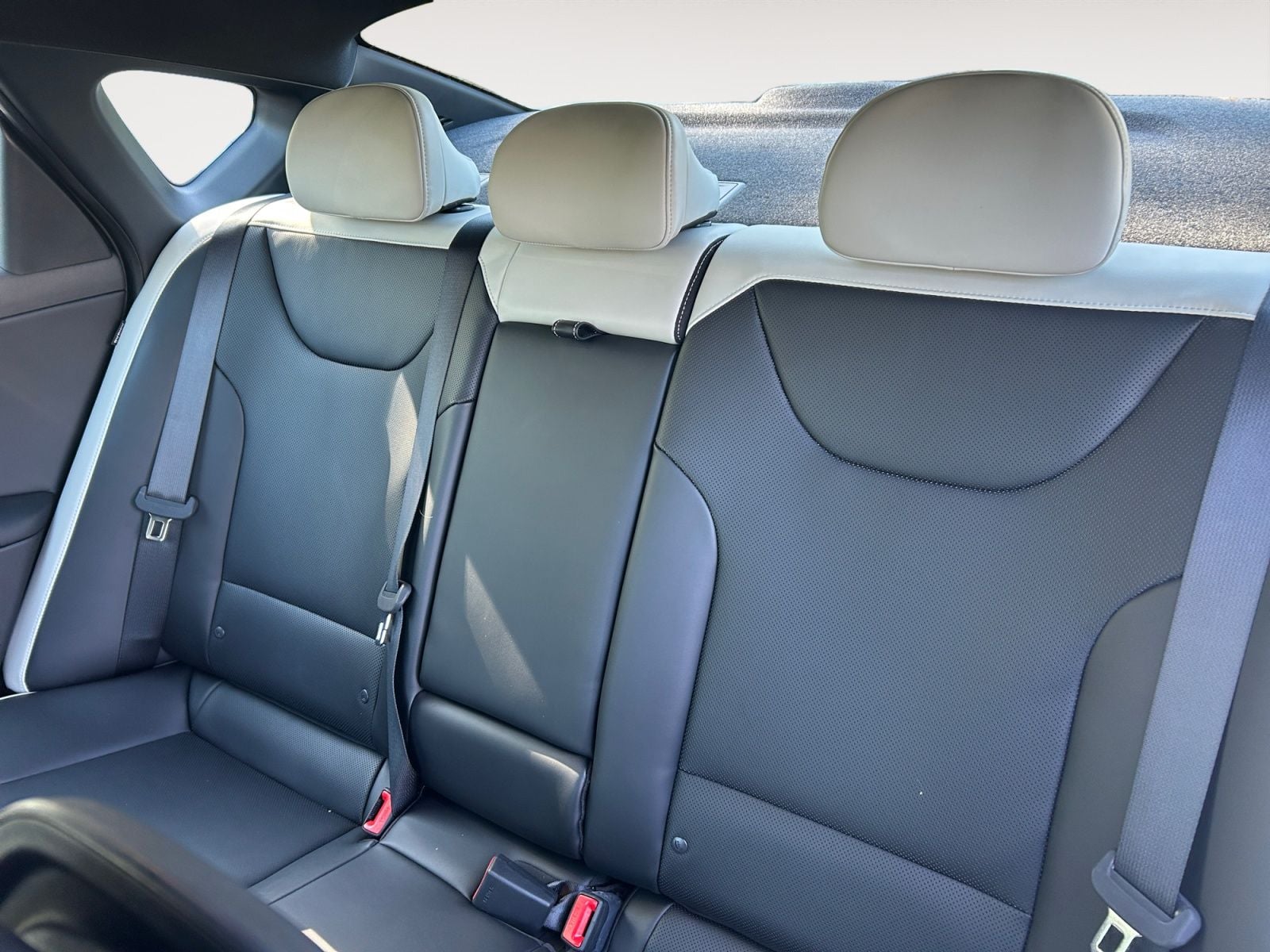 New 2026 Kia K4 GT-Line - photo - 12