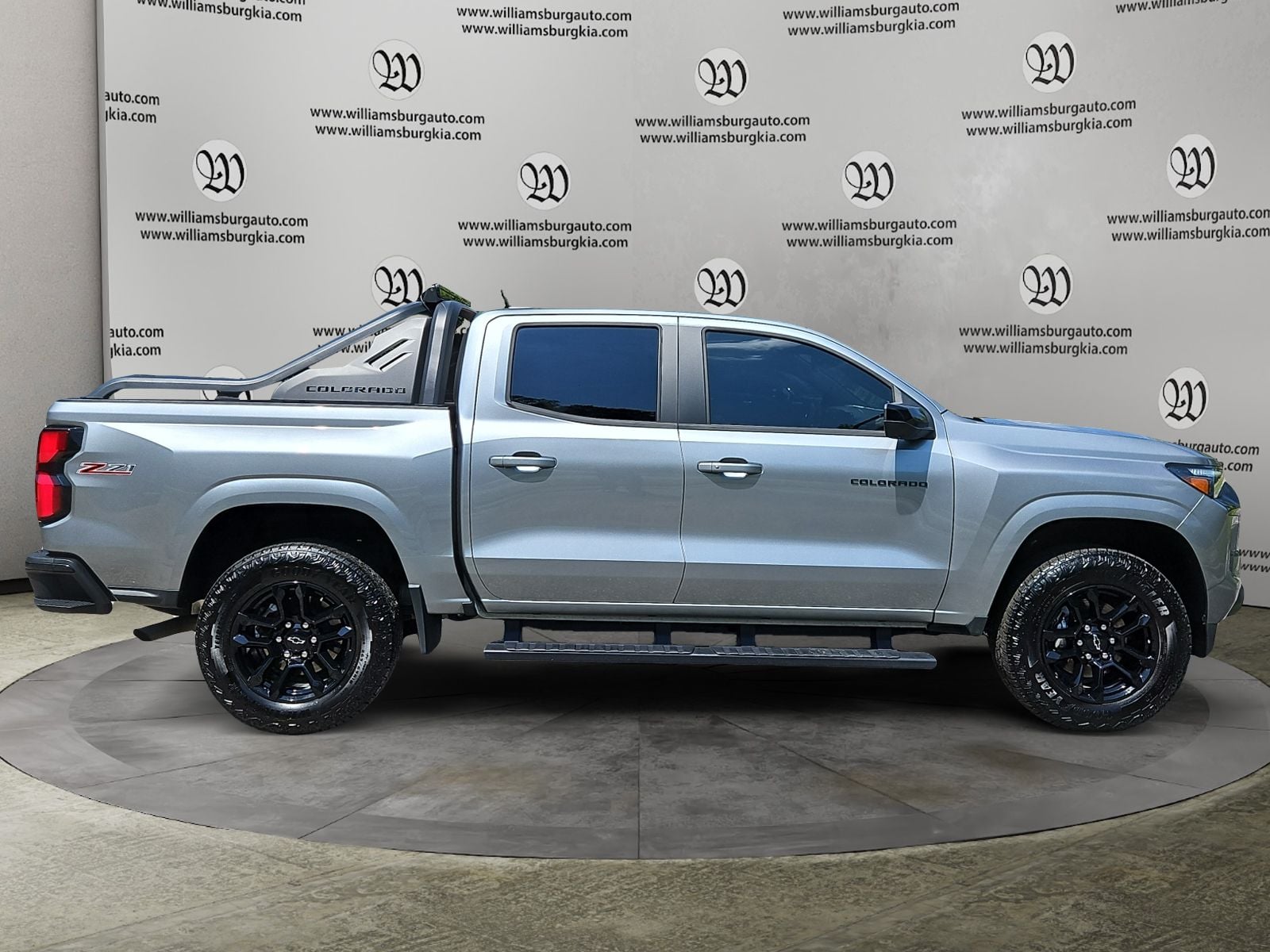 Pre-Owned 2025 Chevrolet Colorado Z71 - photo - 5