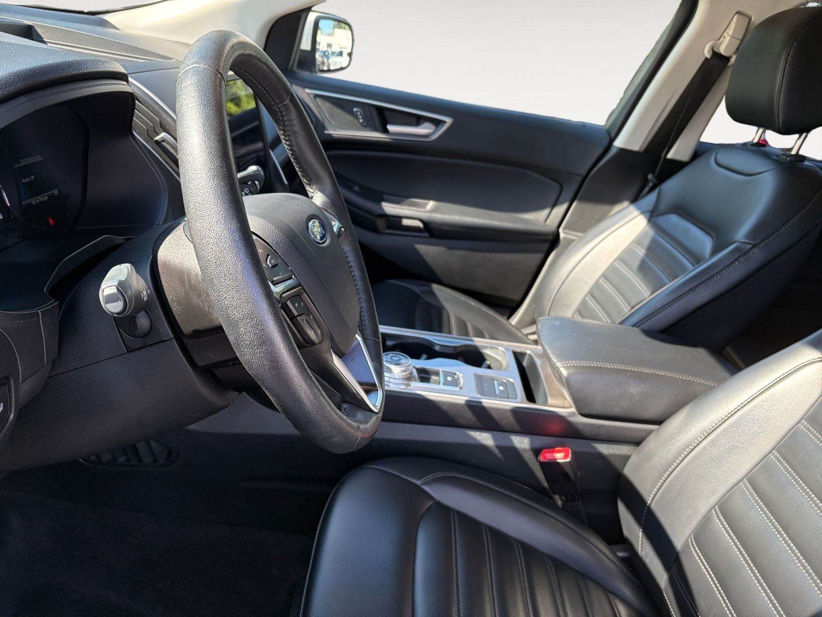 Pre-Owned 2024 Ford Edge SEL - photo - 8