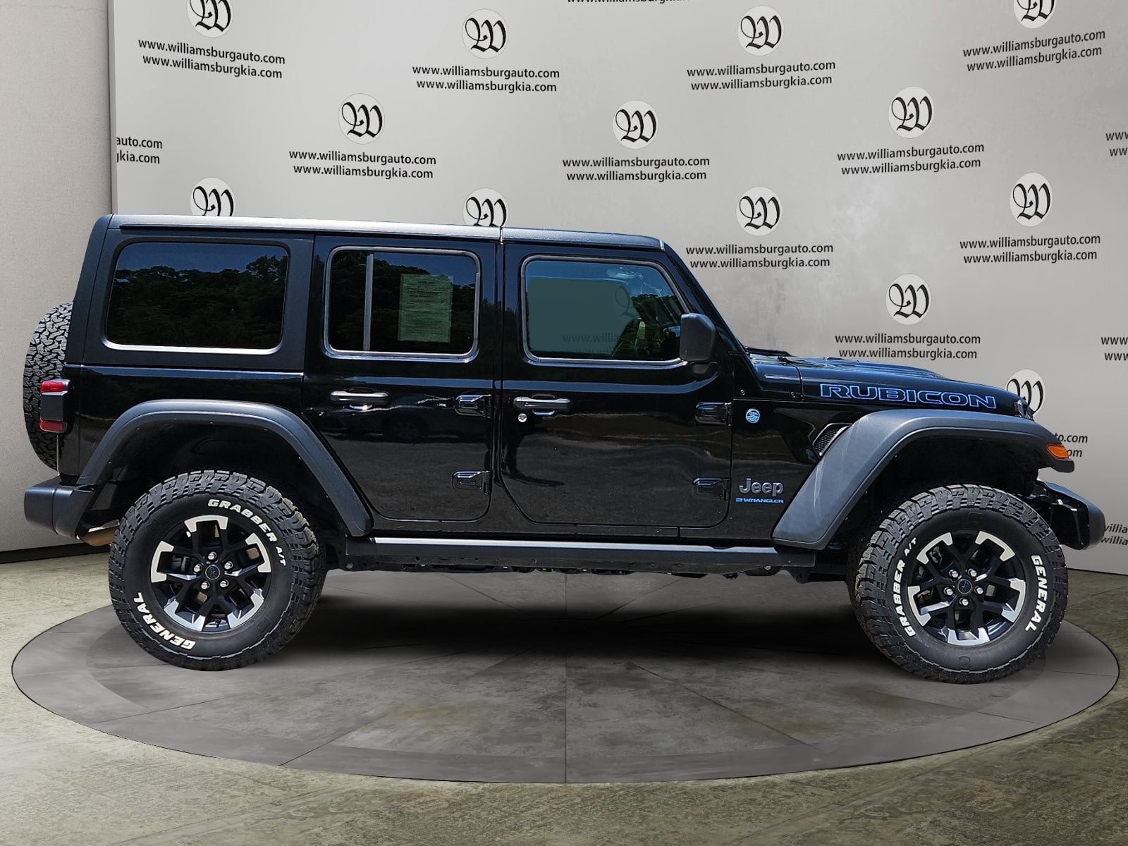 Pre-Owned 2024 Jeep Wrangler Rubicon 4xe - photo - 5