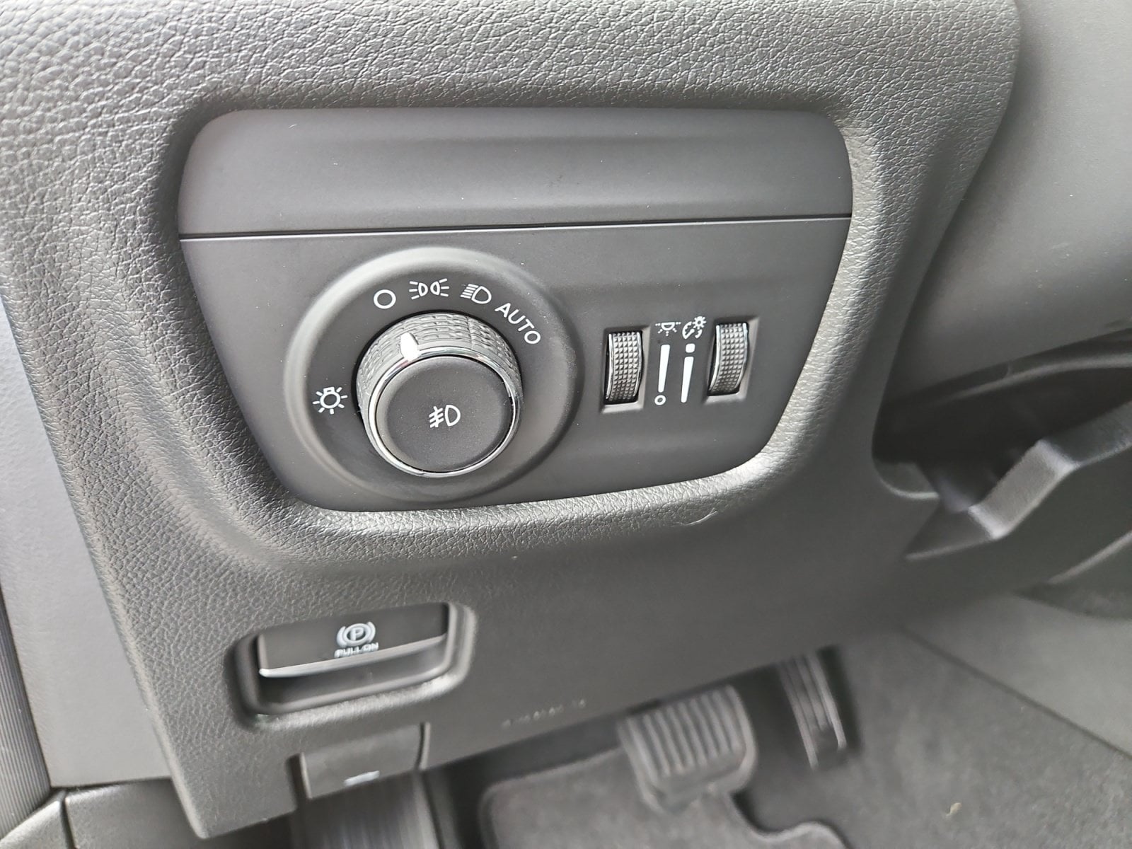 New 2027 Jeep Grand Cherokee L Limited - photo - 22