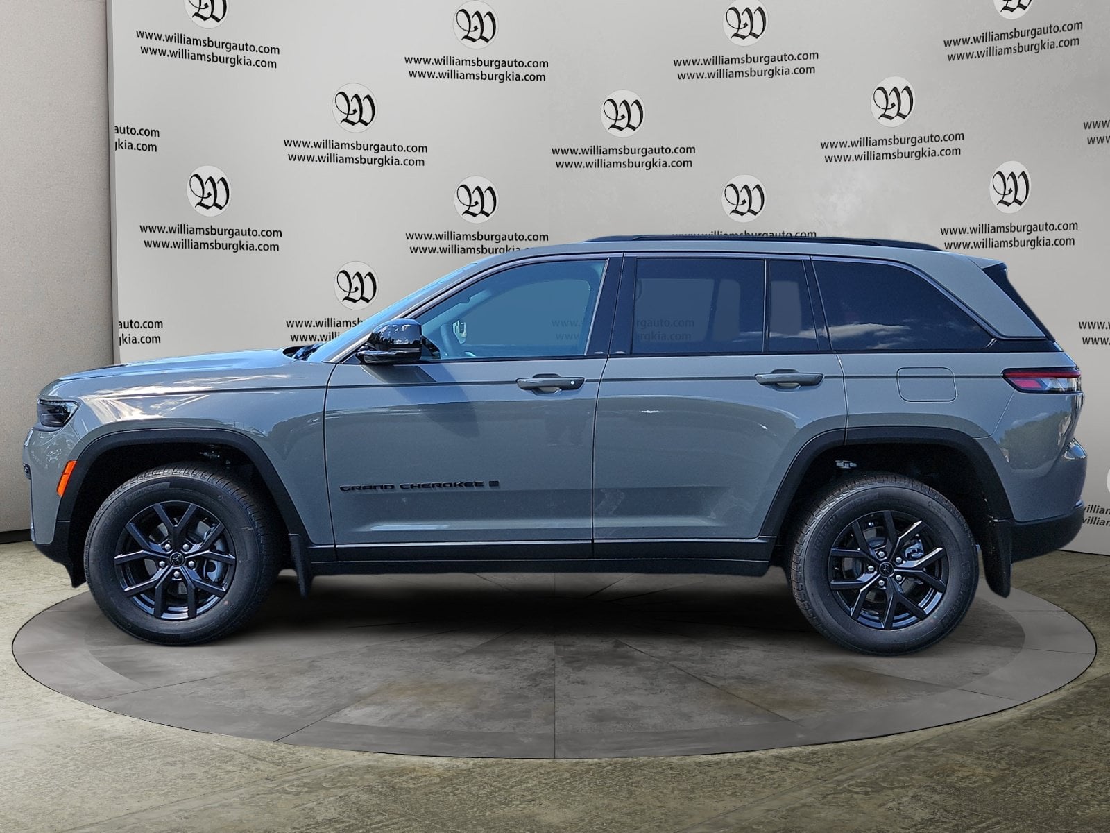 New 2027 Jeep Grand Cherokee Laredo Altitude - photo - 1