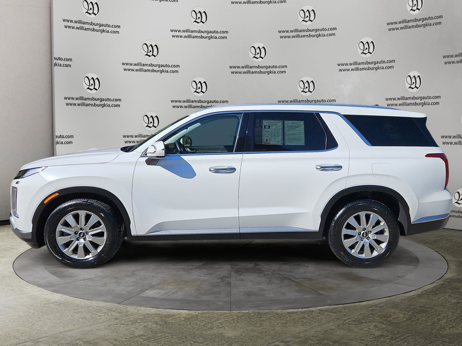 Pre-Owned 2025 Hyundai Palisade SEL - photo - 1