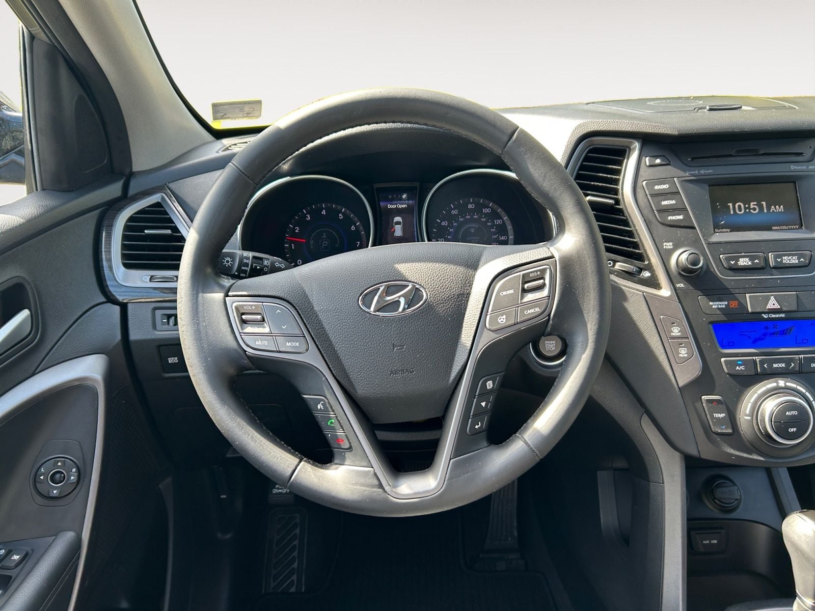 Pre-Owned 2014 Hyundai Santa Fe Sport 2.0T - photo - 11