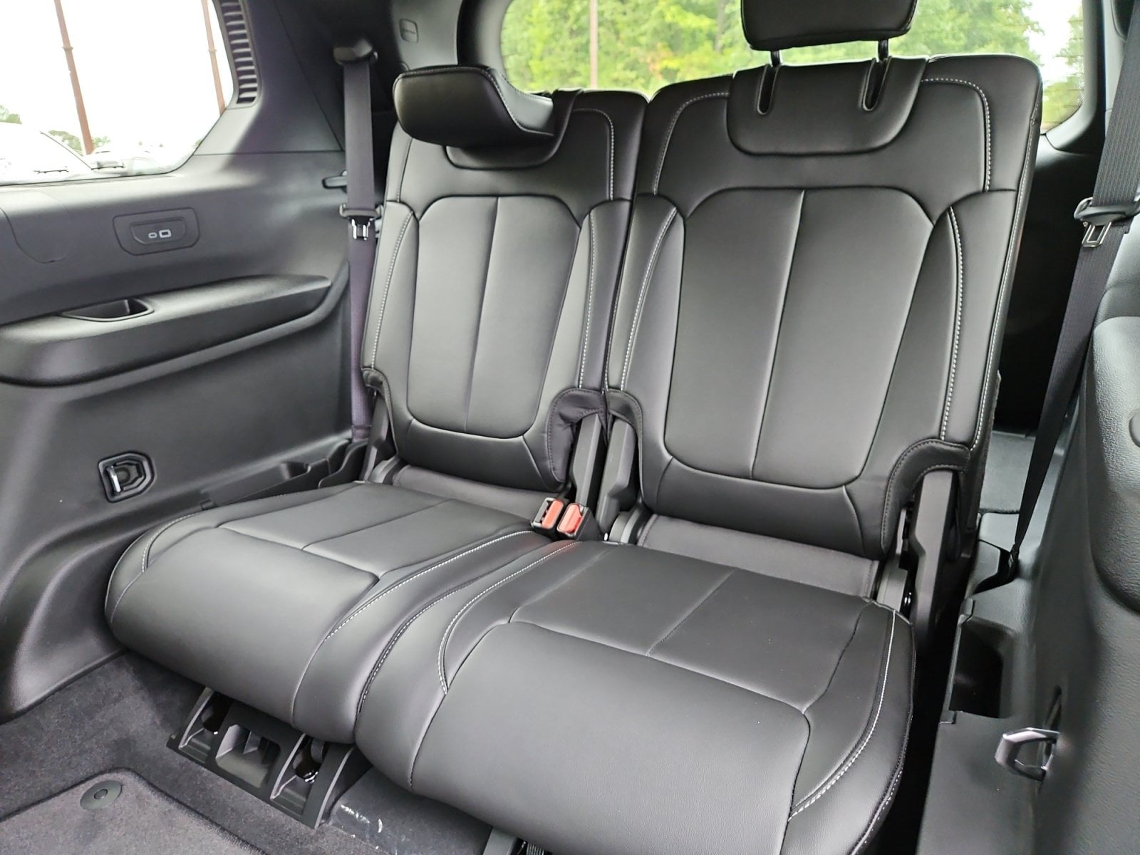 New 2027 Jeep Grand Cherokee L Limited - photo - 19