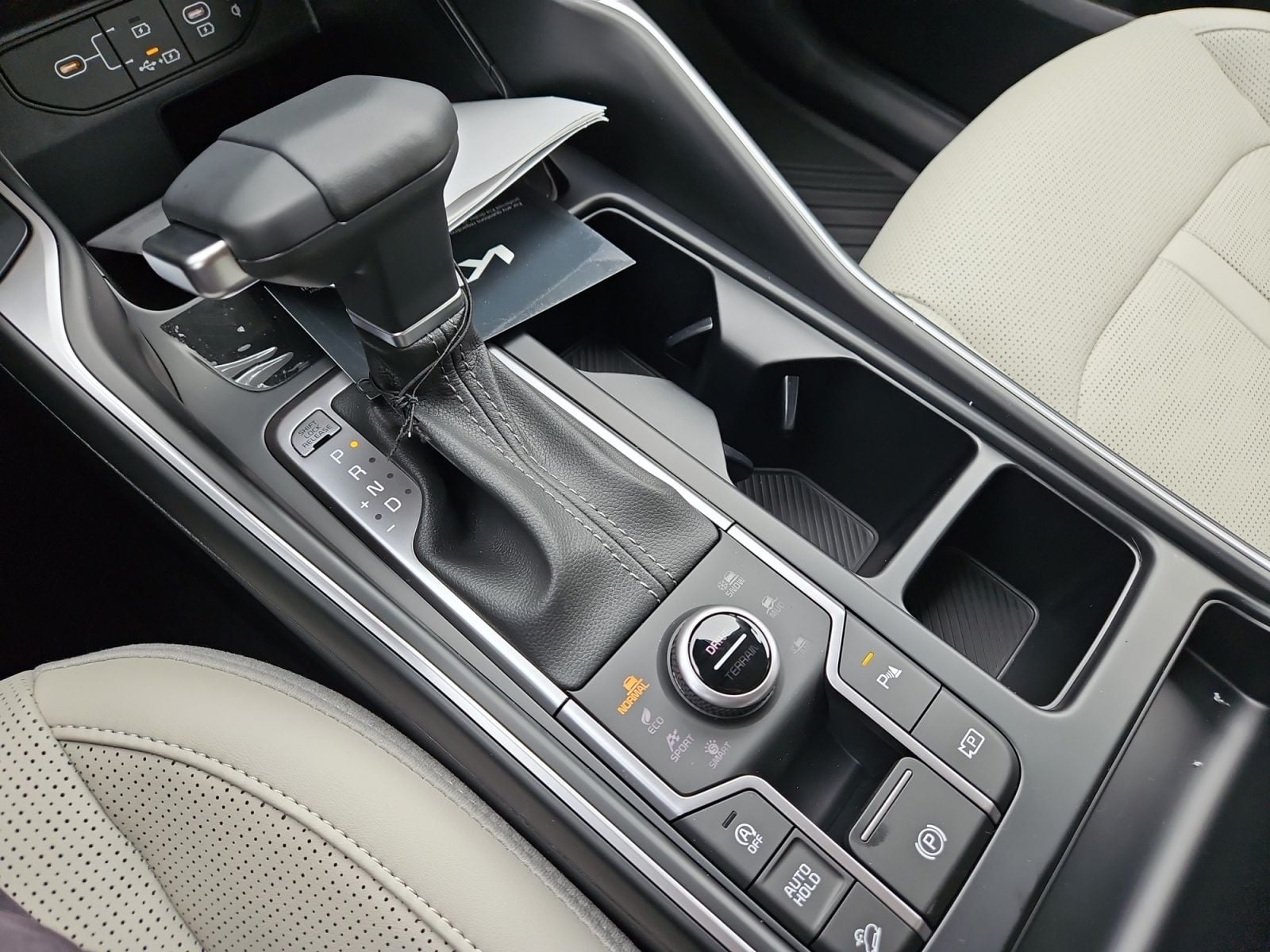 New 2026 Kia Sorento S - photo - 27