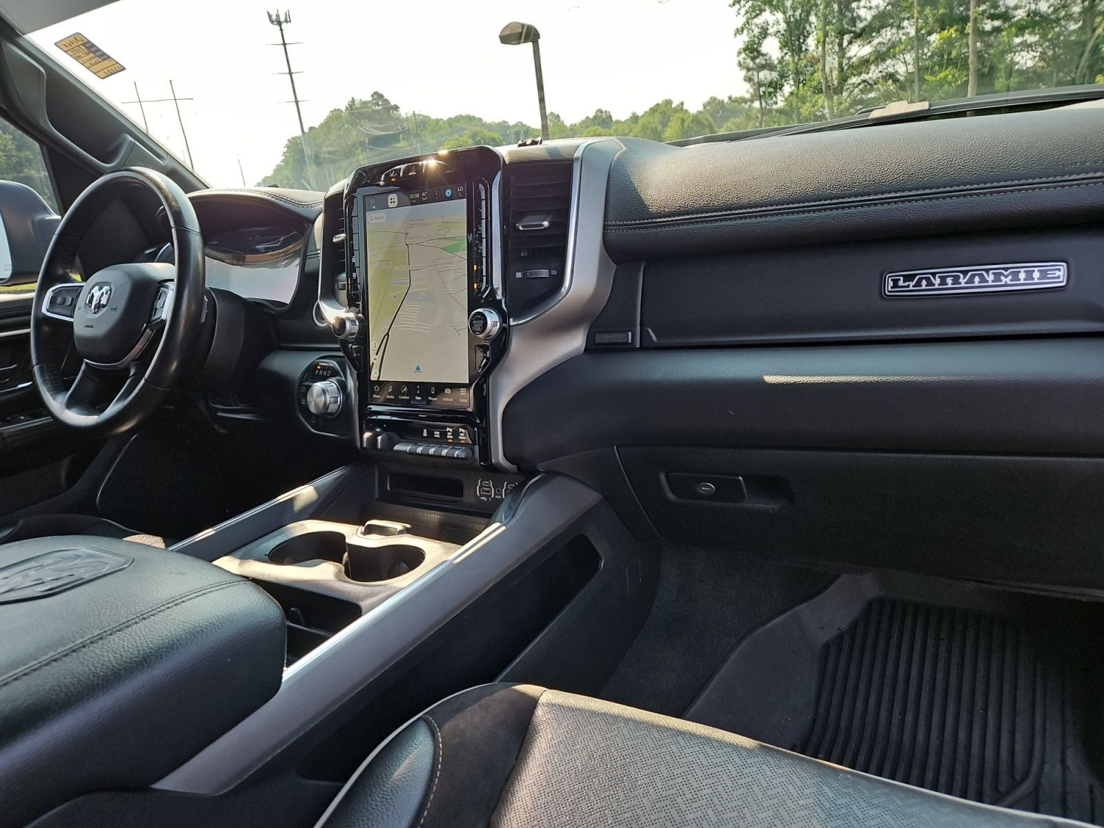 Pre-Owned 2024 Ram 1500 Laramie - photo - 15