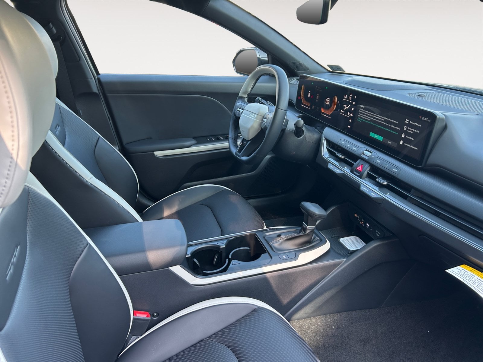 New 2026 Kia K4 GT-Line - photo - 14