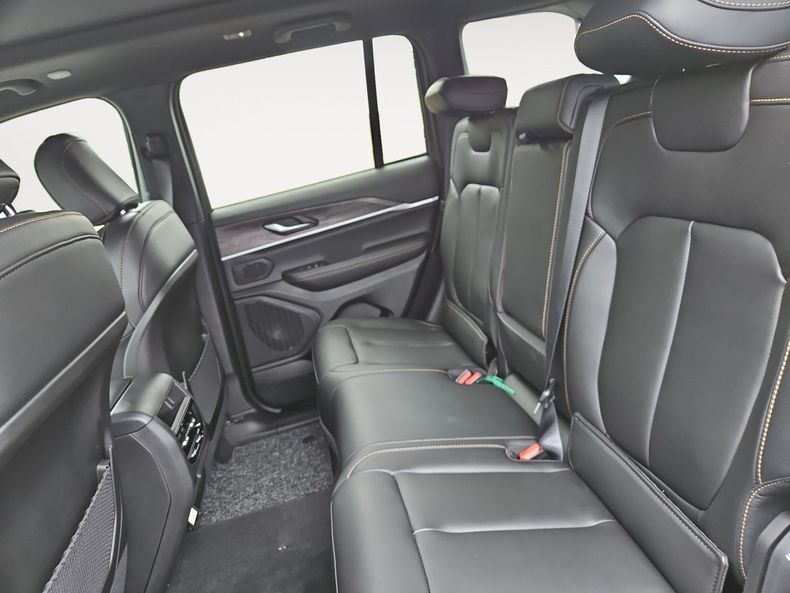 New 2026 Jeep Grand Cherokee - photo - 12
