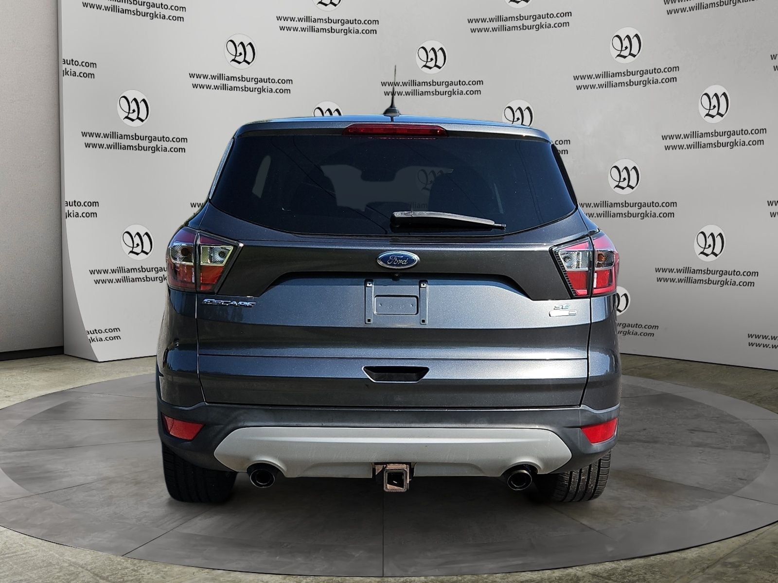 Pre-Owned 2017 Ford Escape SE - photo - 3