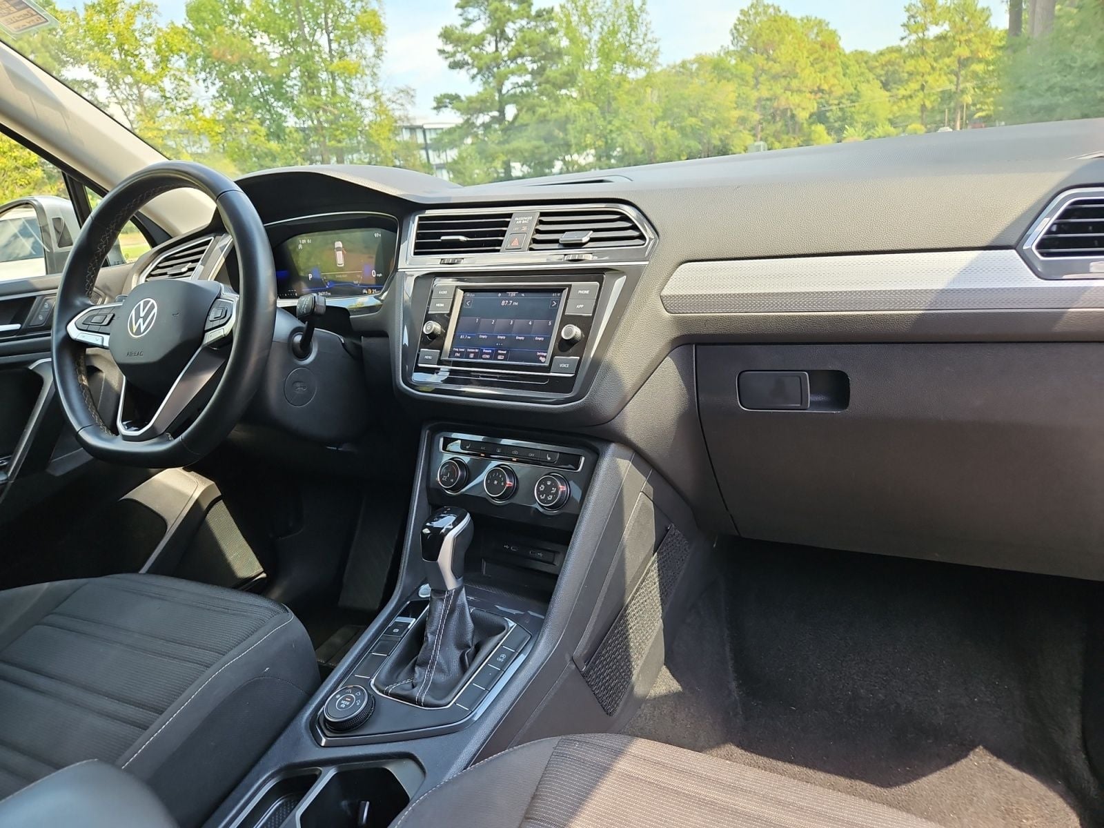 Pre-Owned 2024 Volkswagen Tiguan 2.0T S - photo - 15