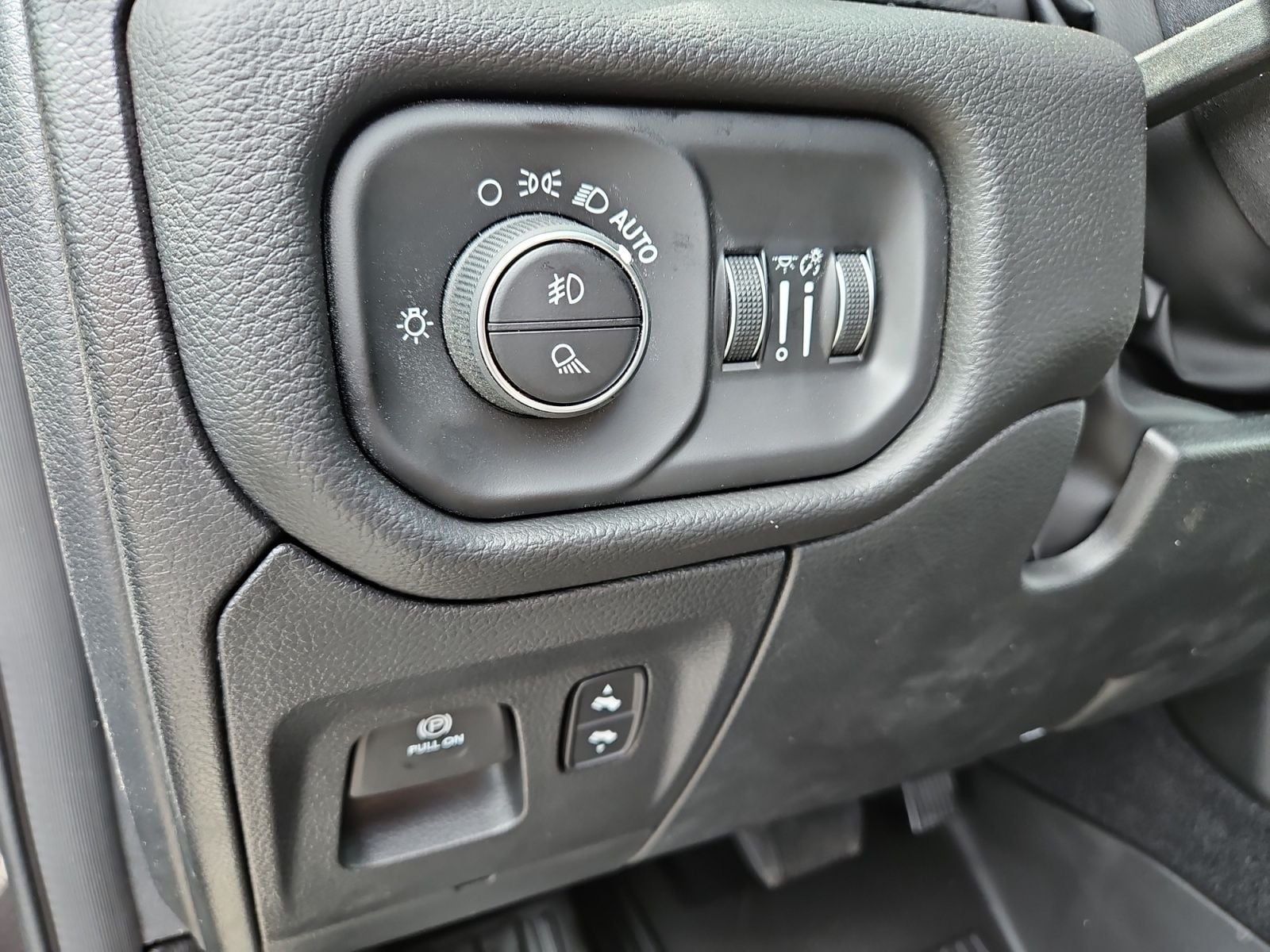 New 2026 Ram 1500 Big Horn/Lone Star - photo - 22