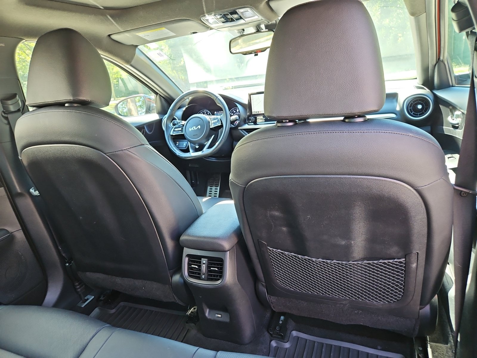 Pre-Owned 2024 Kia Forte GT-Line - photo - 17