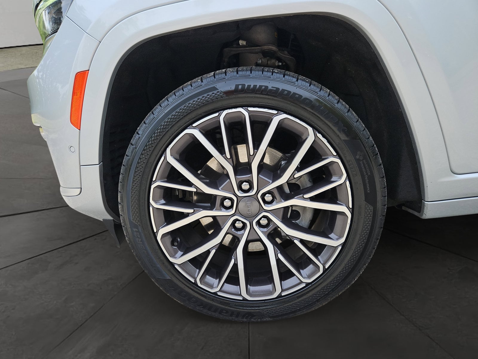 Pre-Owned 2022 Jeep Grand Cherokee L Summit - photo - 13