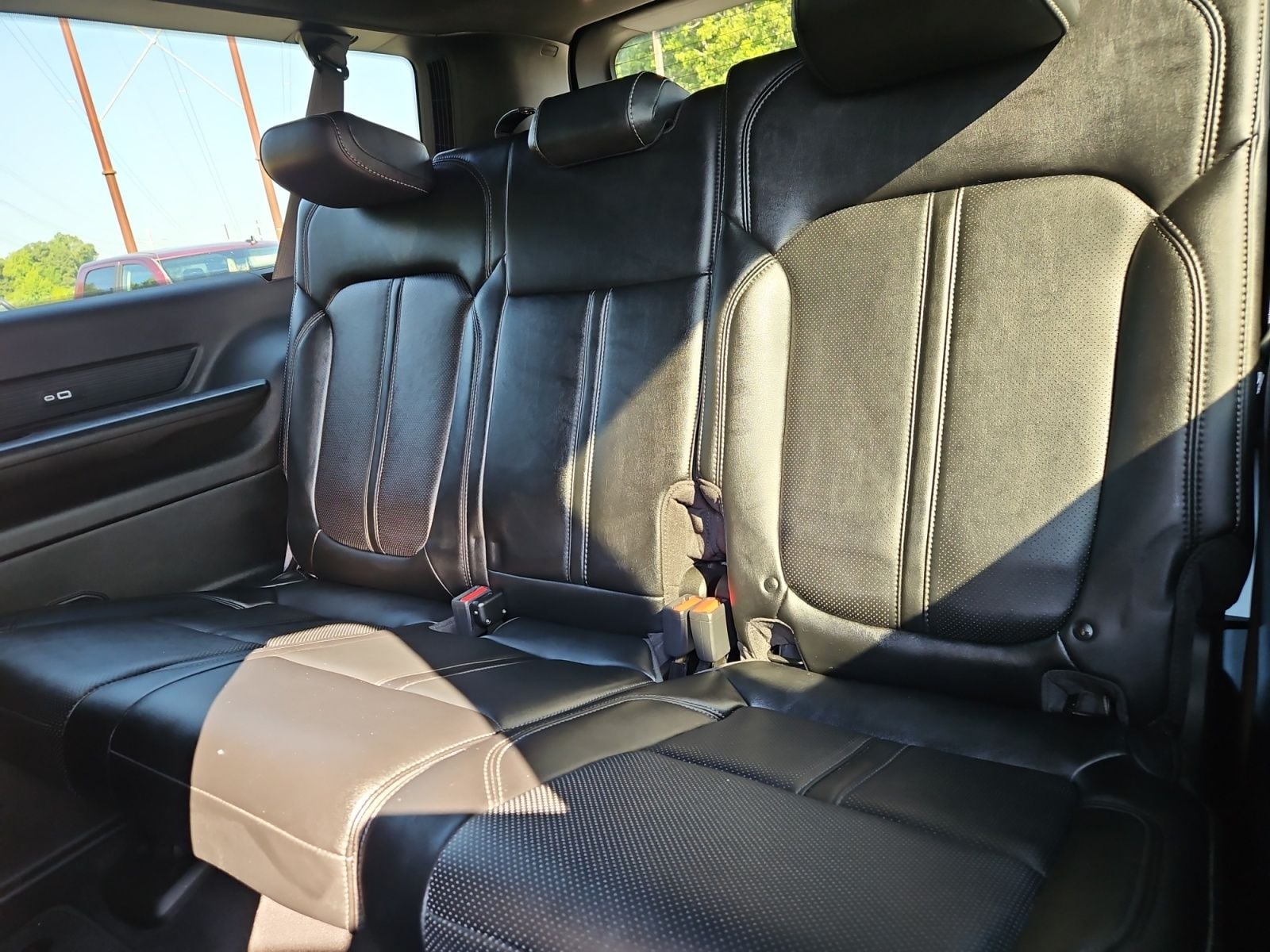 Pre-Owned 2024 Jeep Wagoneer L Series II - photo - 19