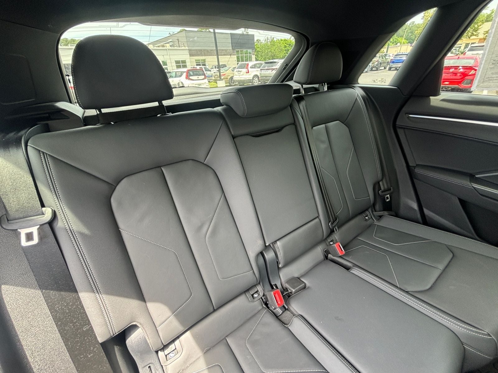 Pre-Owned 2024 Audi Q3 Premium Plus - photo - 17