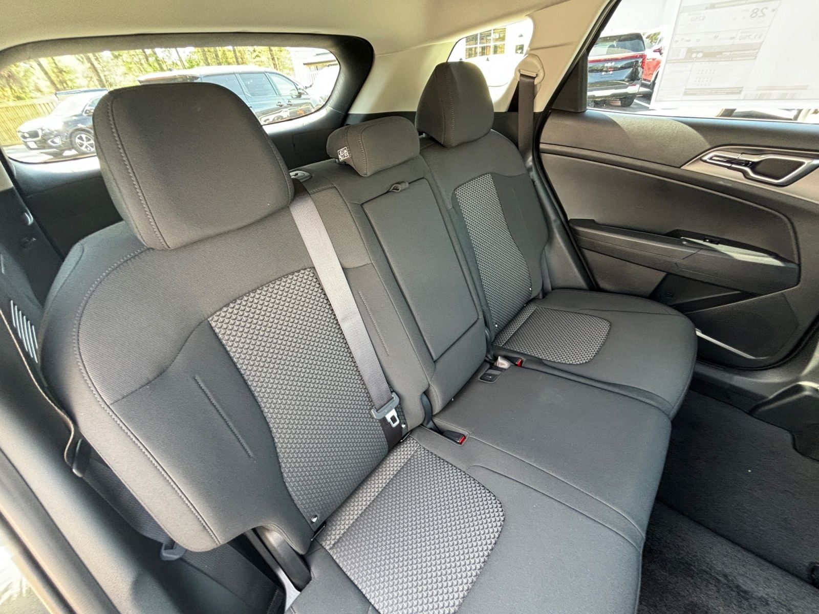 New 2026 Kia Sportage LX - photo - 17