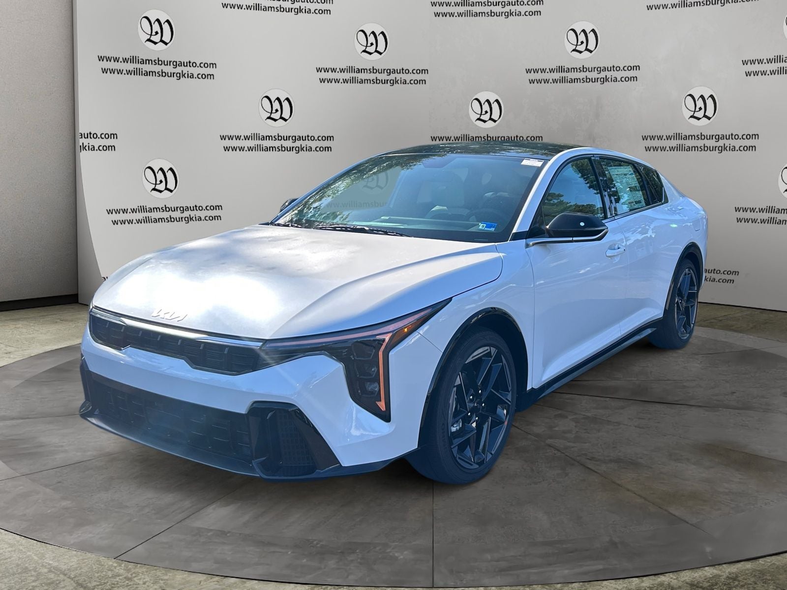 New 2026 Kia K4 GT-Line - photo - 0