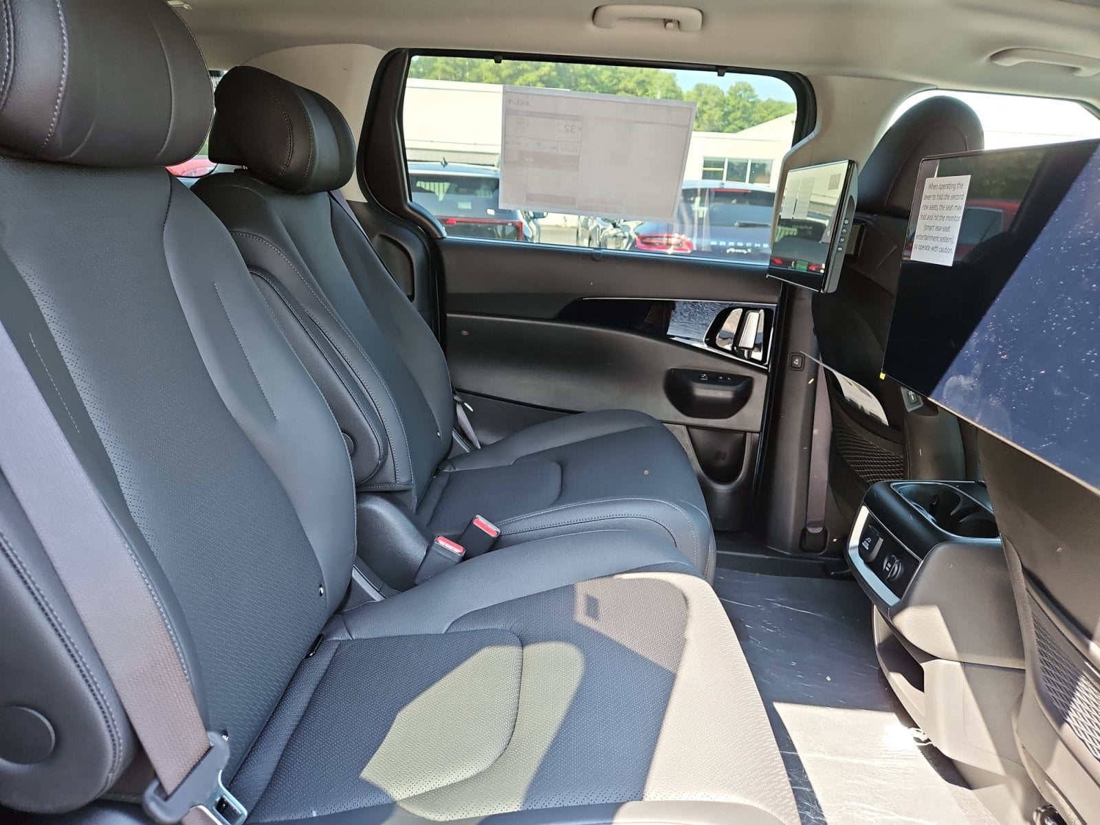 New 2027 Kia Carnival Hybrid SX Prestige - photo - 16