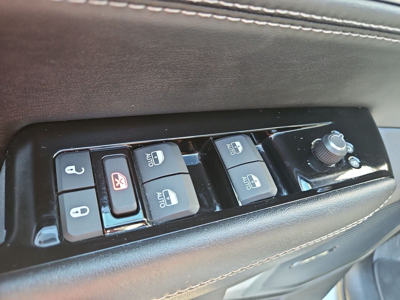 Pre-Owned 2025 Jeep Wagoneer Series II - photo - 21
