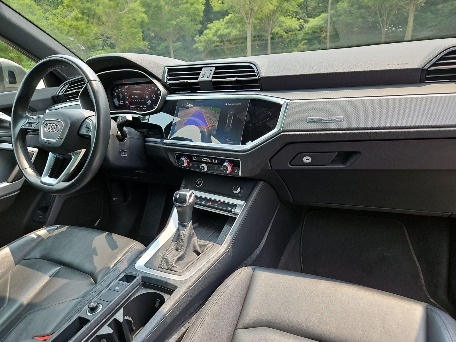Pre-Owned 2024 Audi Q3 Premium - photo - 15