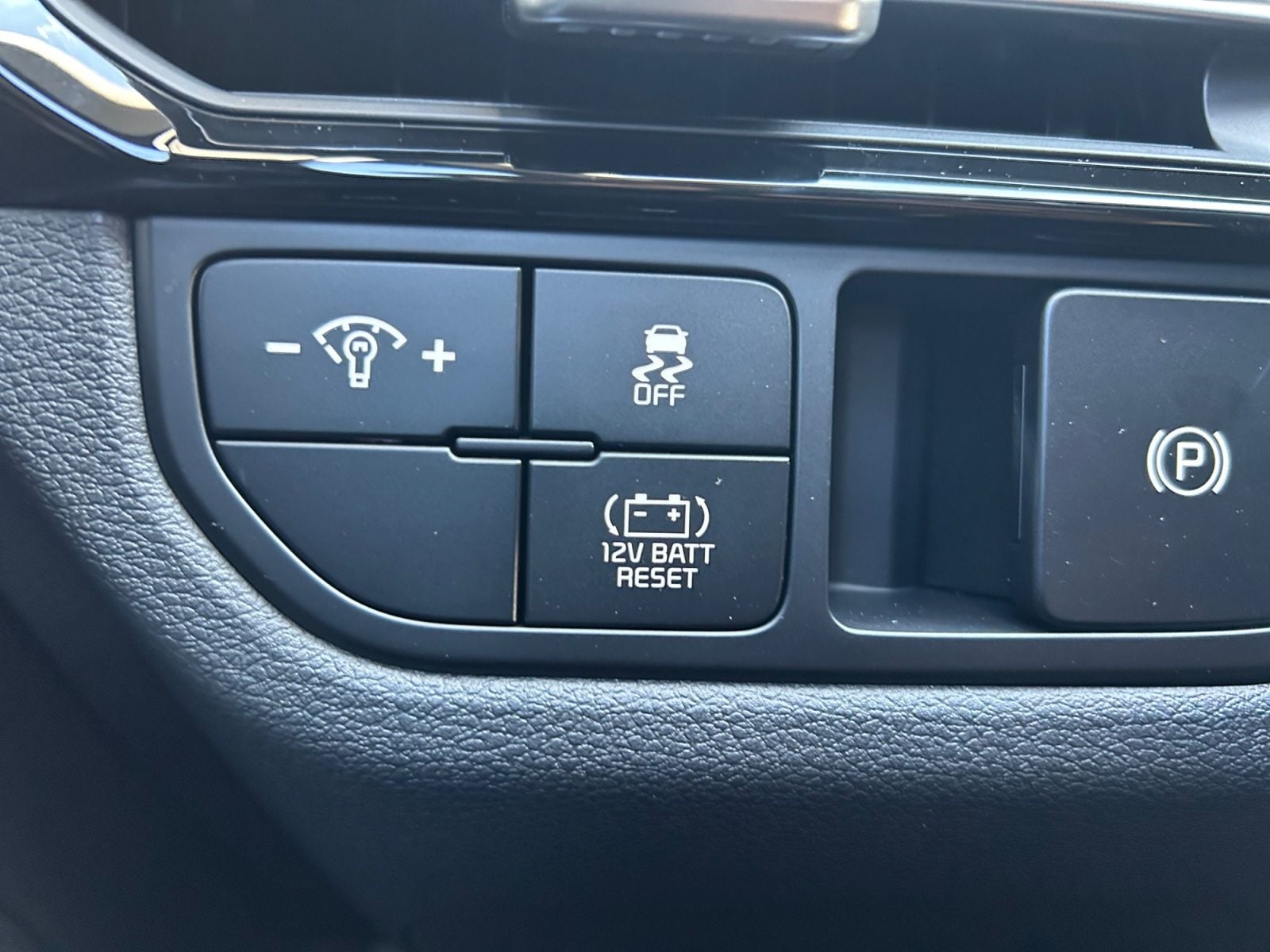 New 2027 Kia Sportage Hybrid S - photo - 23