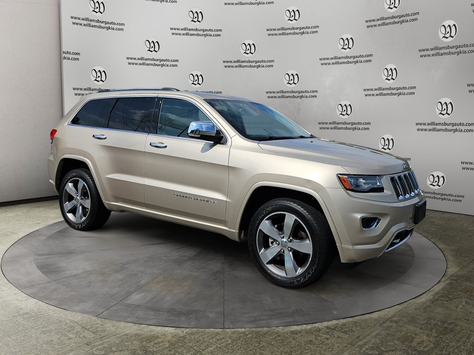 Pre-Owned 2014 Jeep Grand Cherokee Overland - photo - 6