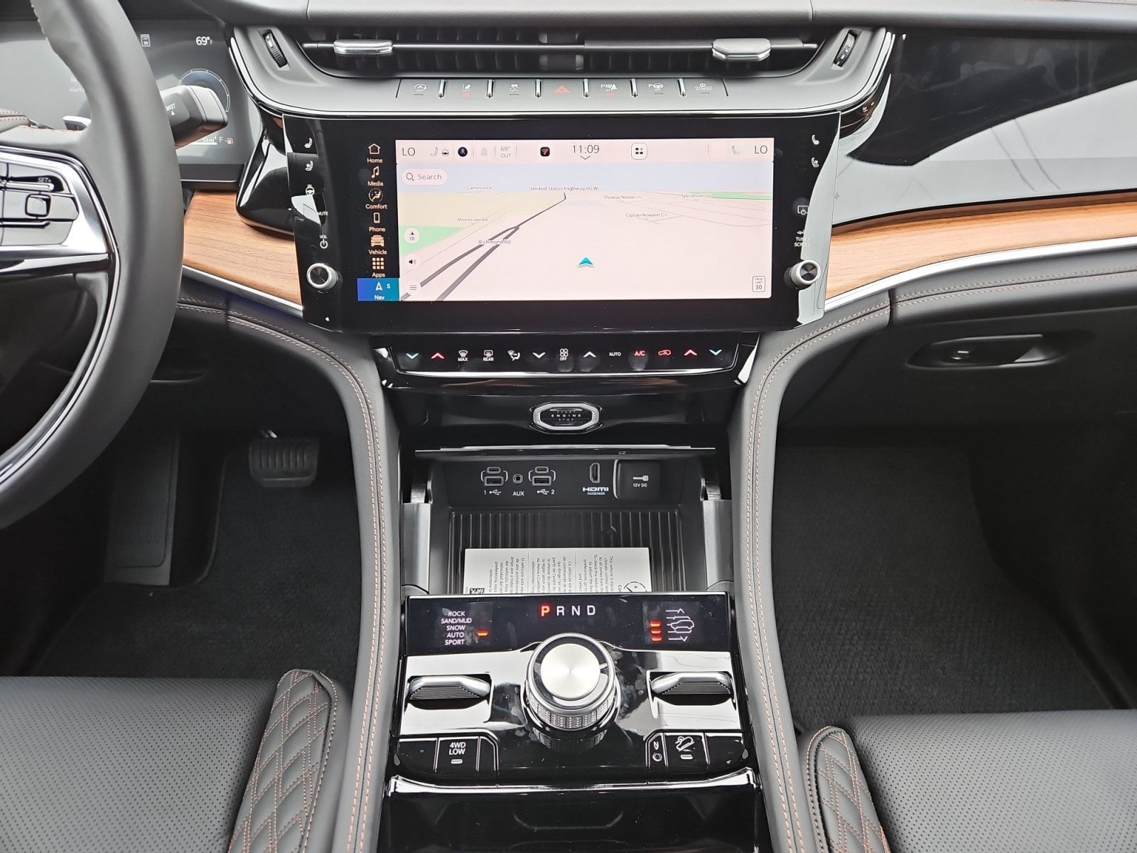 New 2027 Jeep Grand Cherokee Summit - photo - 10