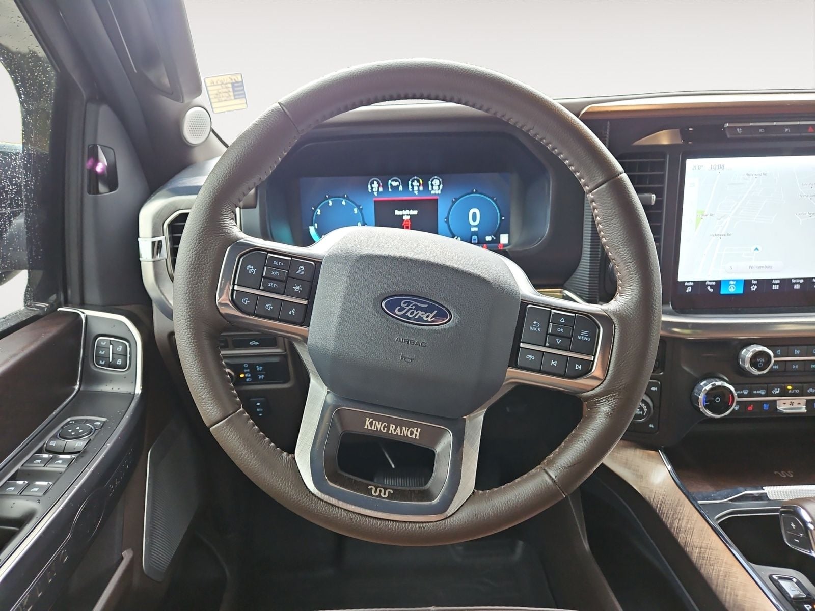 Pre-Owned 2024 Ford F-150 King Ranch - photo - 11