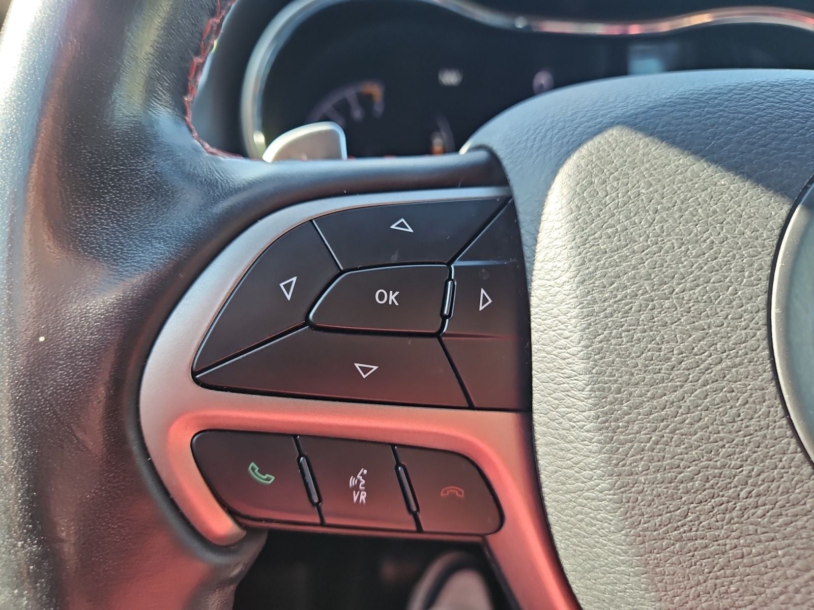 Pre-Owned 2020 Jeep Grand Cherokee Trailhawk - photo - 23