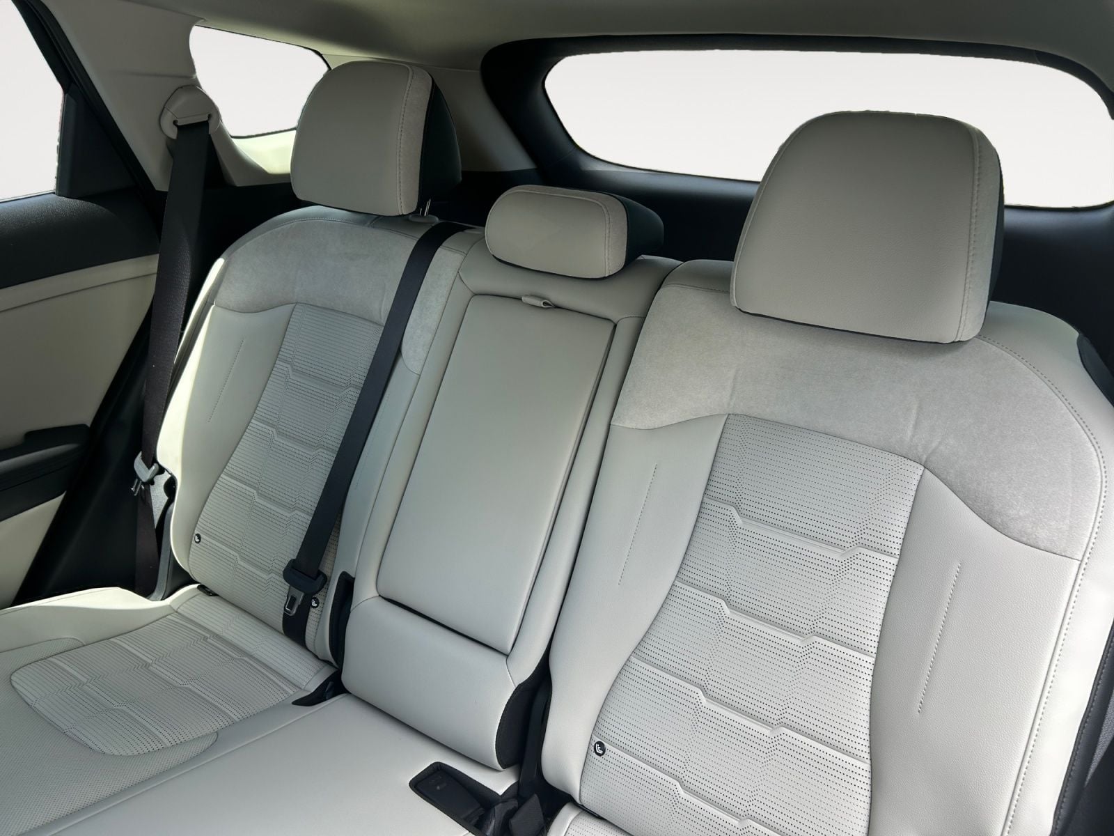 New 2027 Kia Sportage Hybrid SX-Prestige - photo - 12