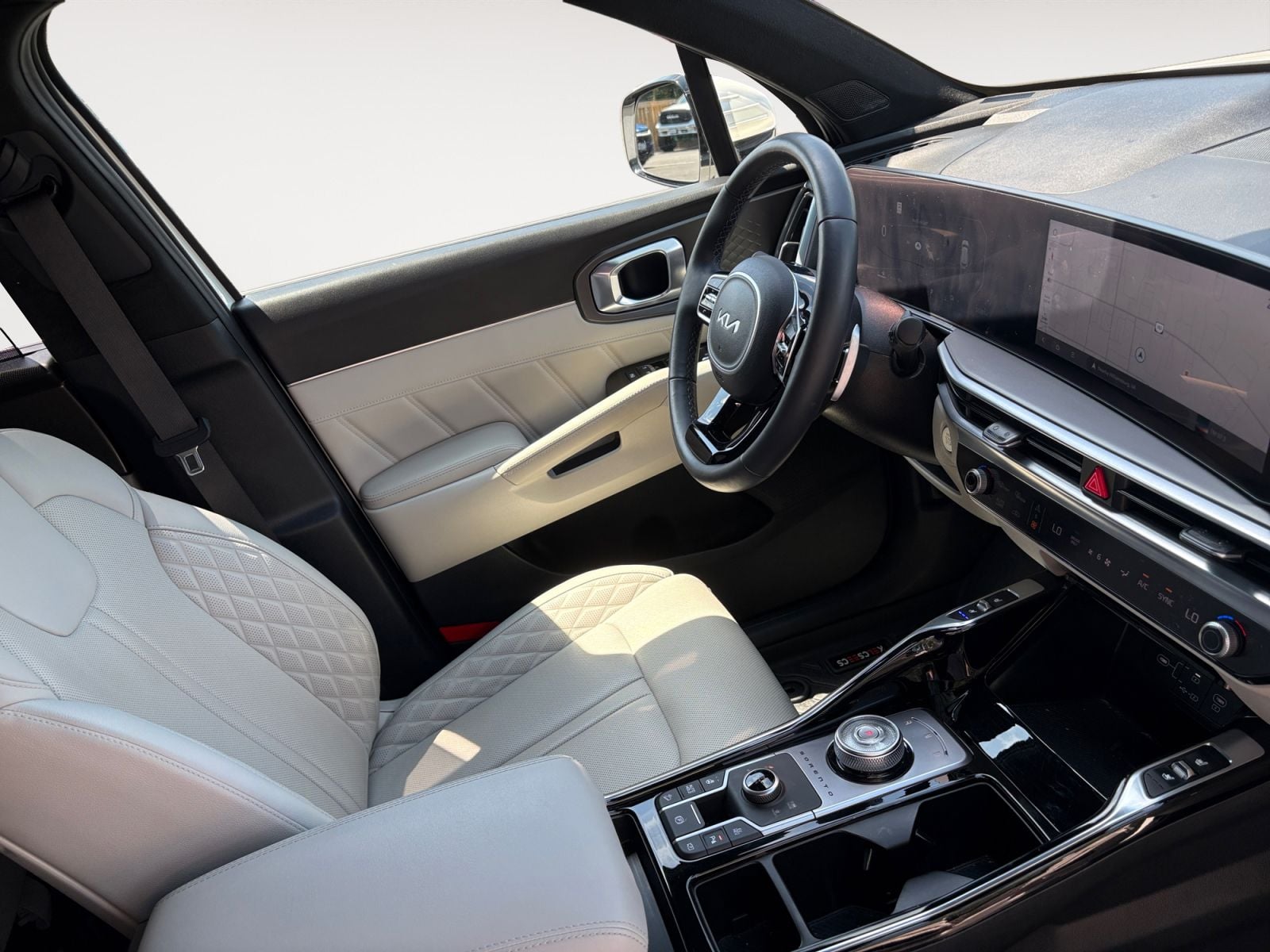 Pre-Owned 2025 Kia Sorento Plug-In Hybrid SX Prestige - photo - 14