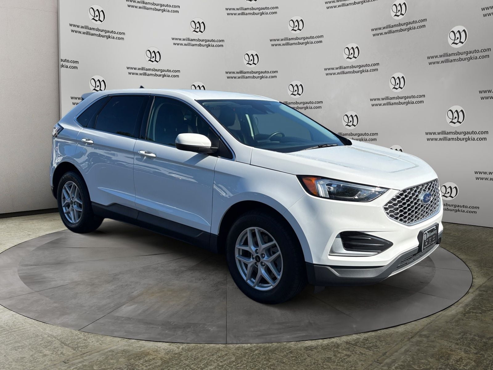 Pre-Owned 2024 Ford Edge SEL - photo - 6