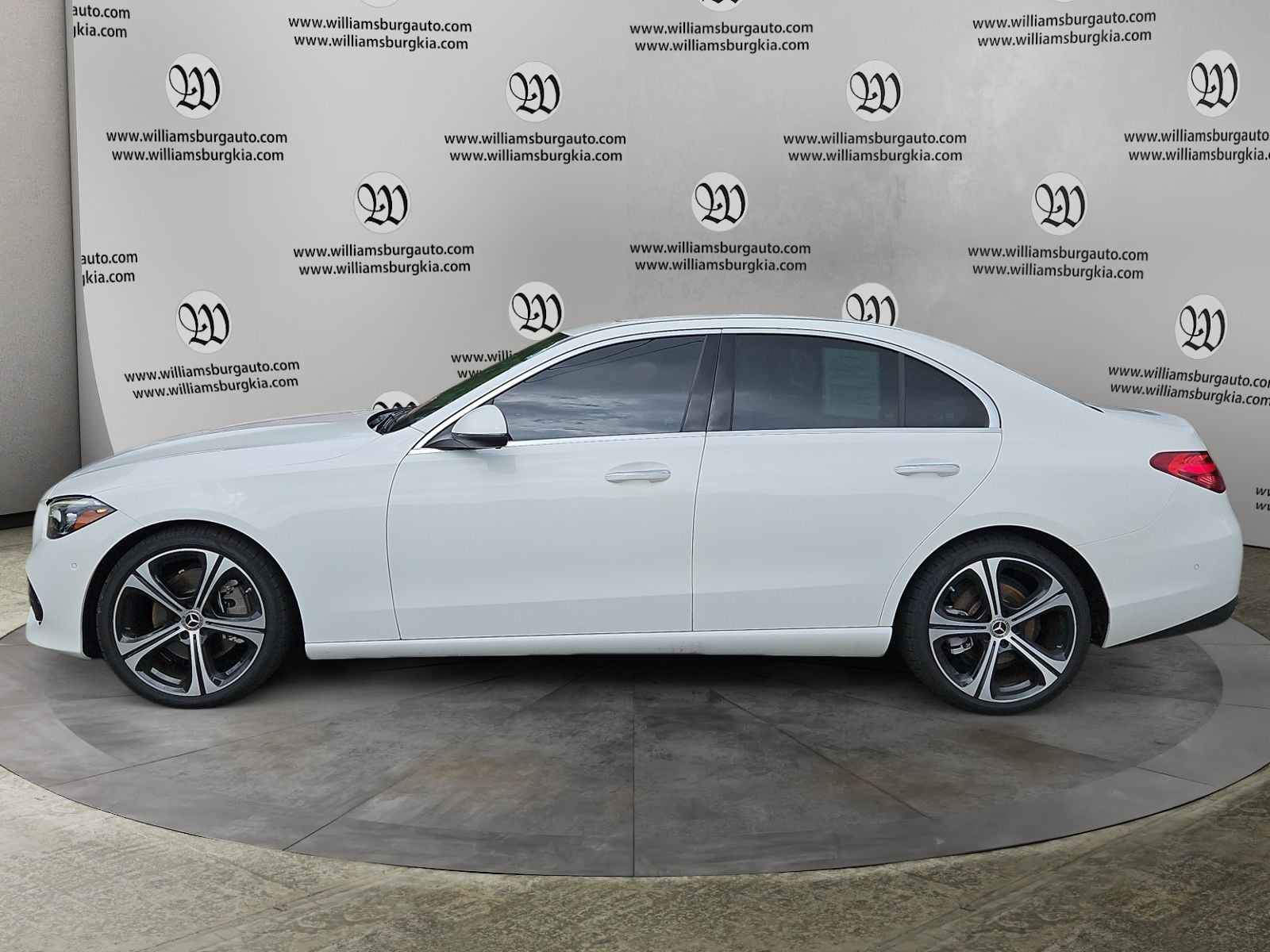 Pre-Owned 2024 Mercedes-Benz C-Class C 300 - photo - 1
